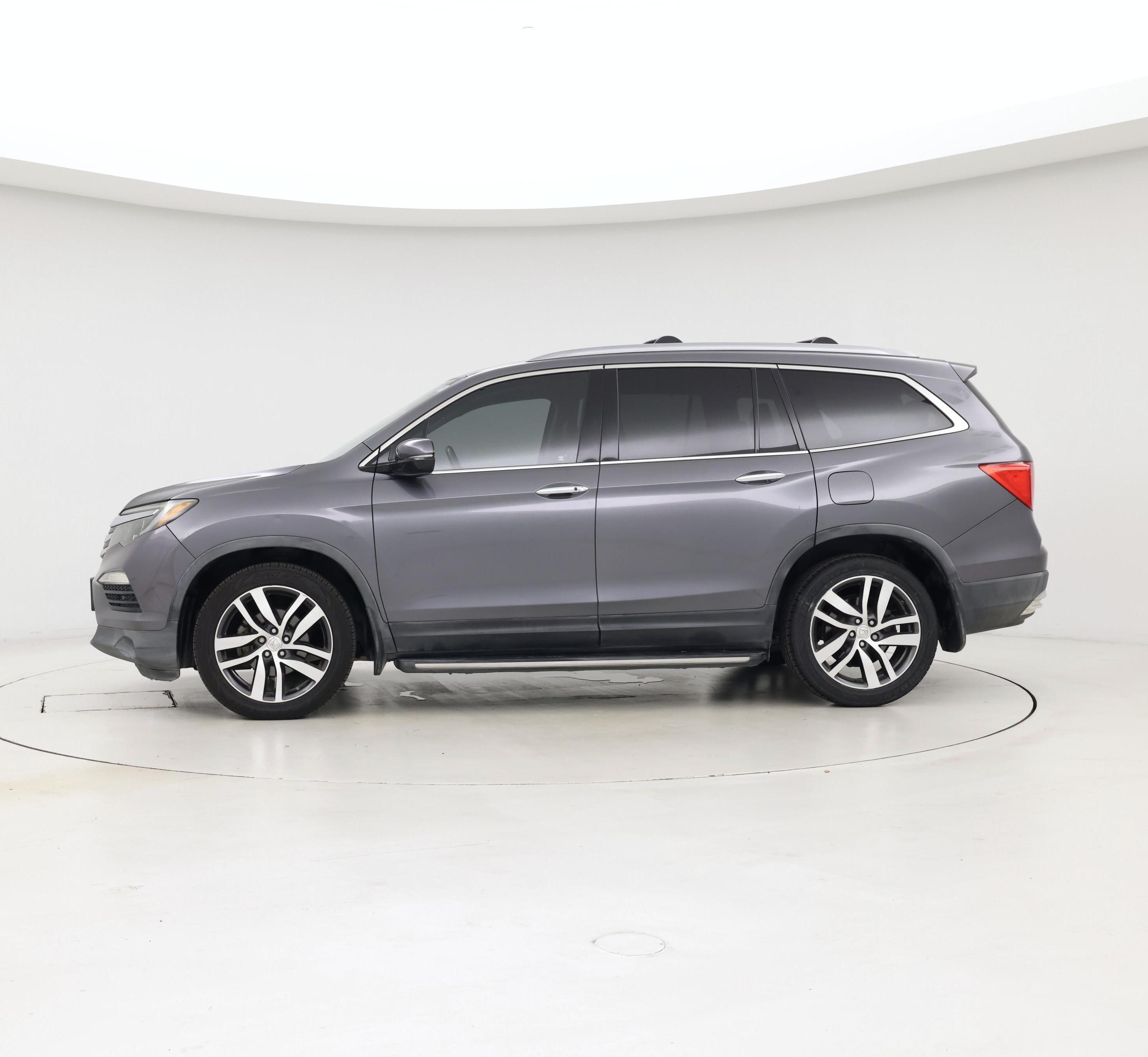Thumbnail: 2016 Honda Pilot - 3