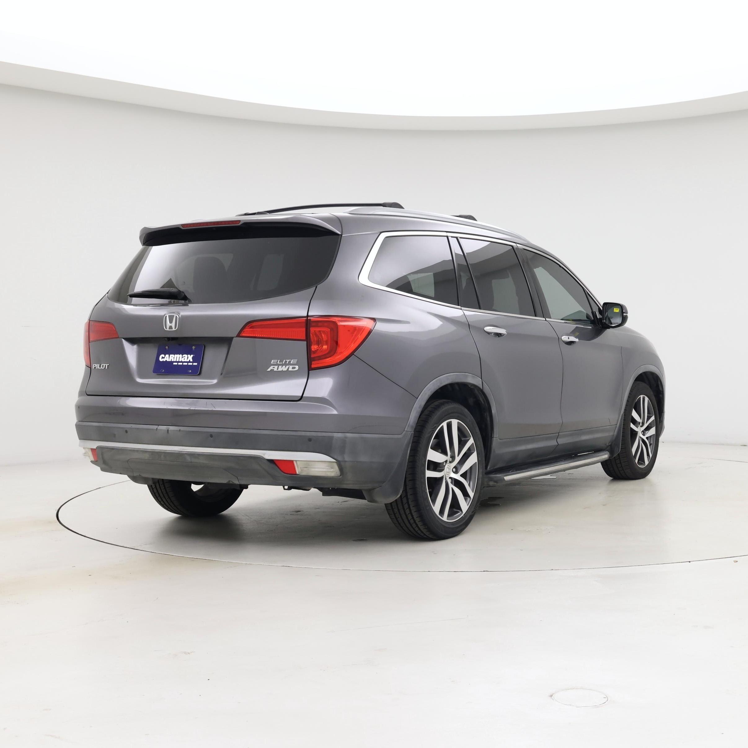 Thumbnail: 2016 Honda Pilot - 8