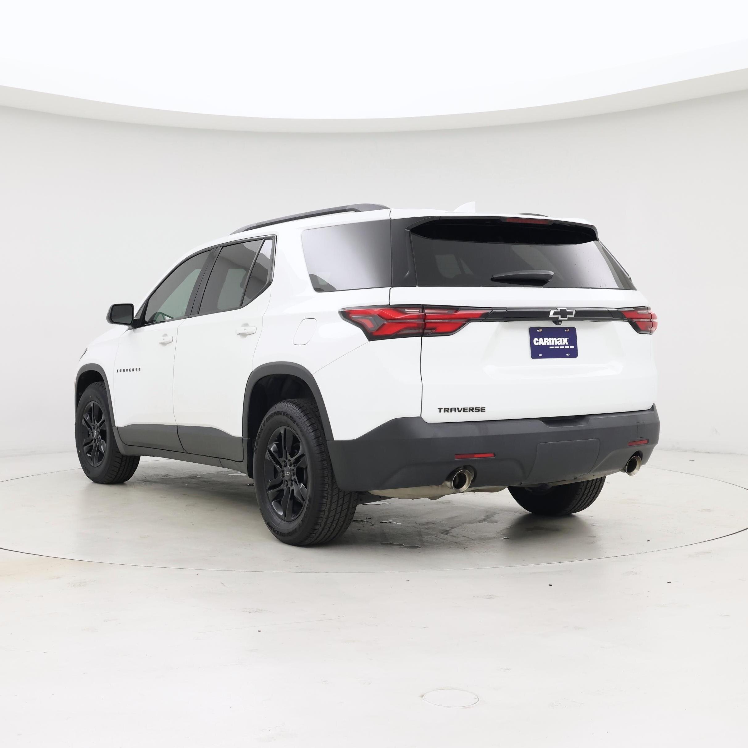 Thumbnail: 2022 Chevrolet Traverse - 2
