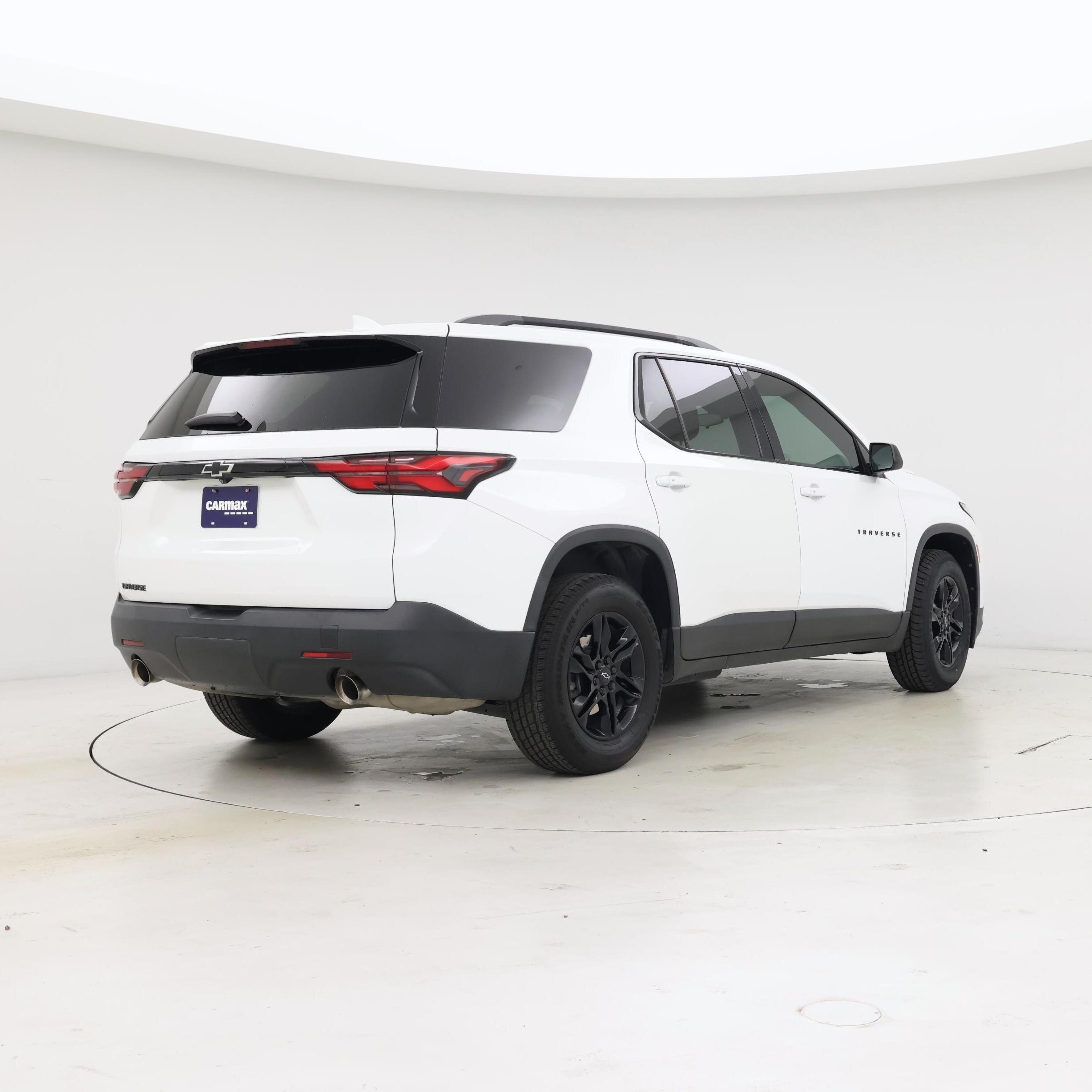 Thumbnail: 2022 Chevrolet Traverse - 8