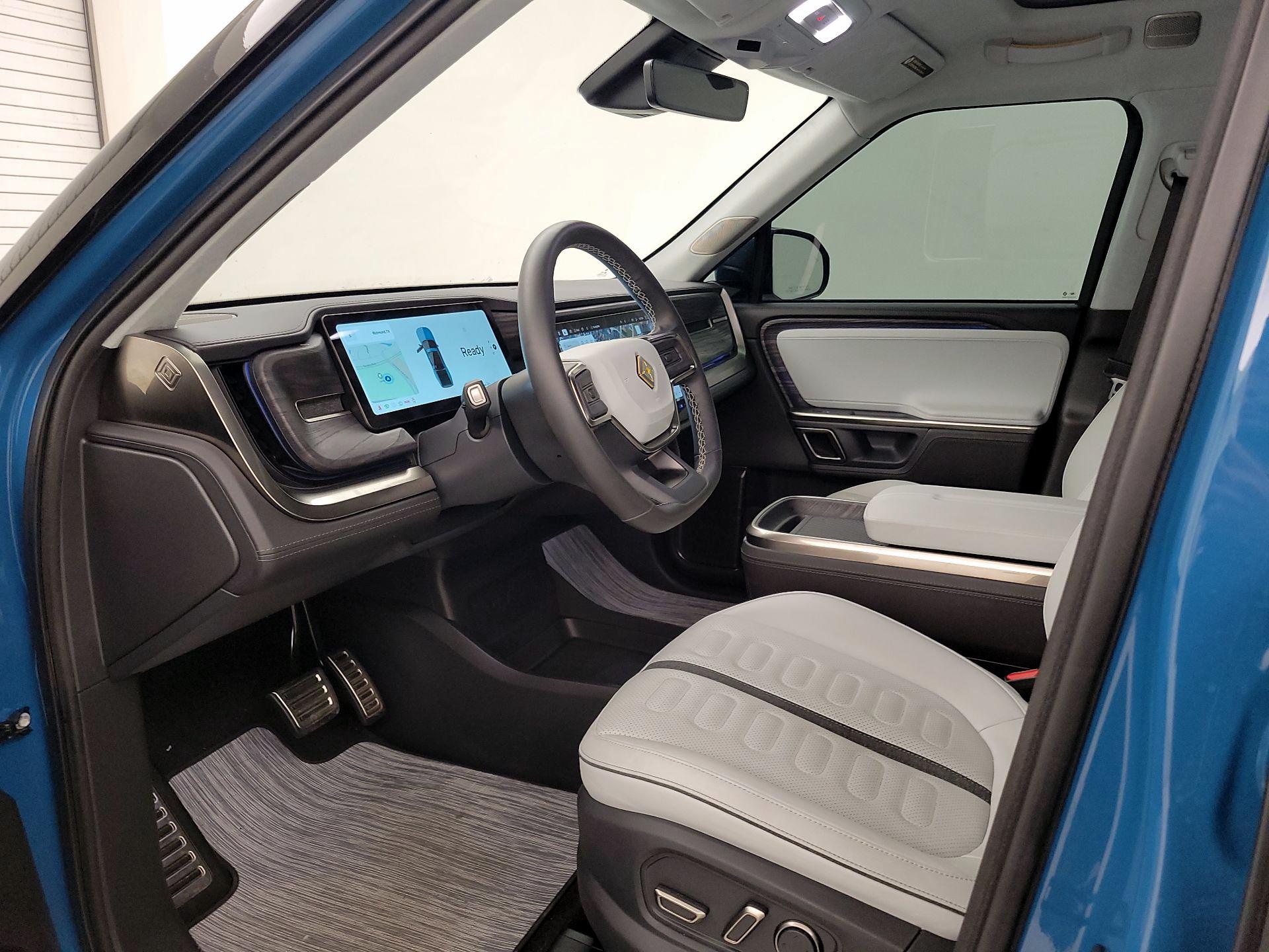 Thumbnail: 2023 Rivian R1T - 11