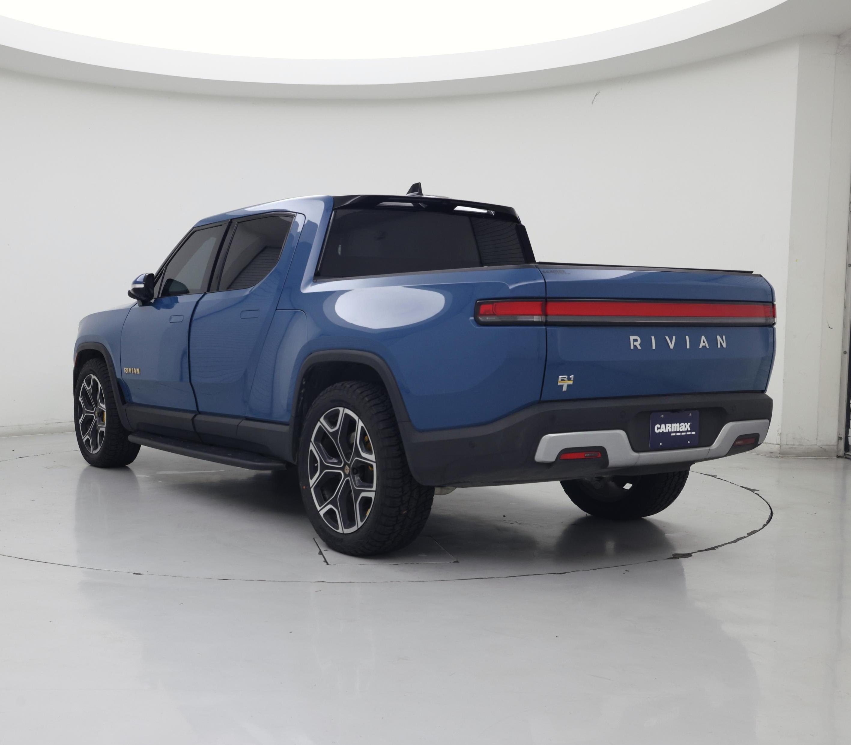 Thumbnail: 2023 Rivian R1T - 2