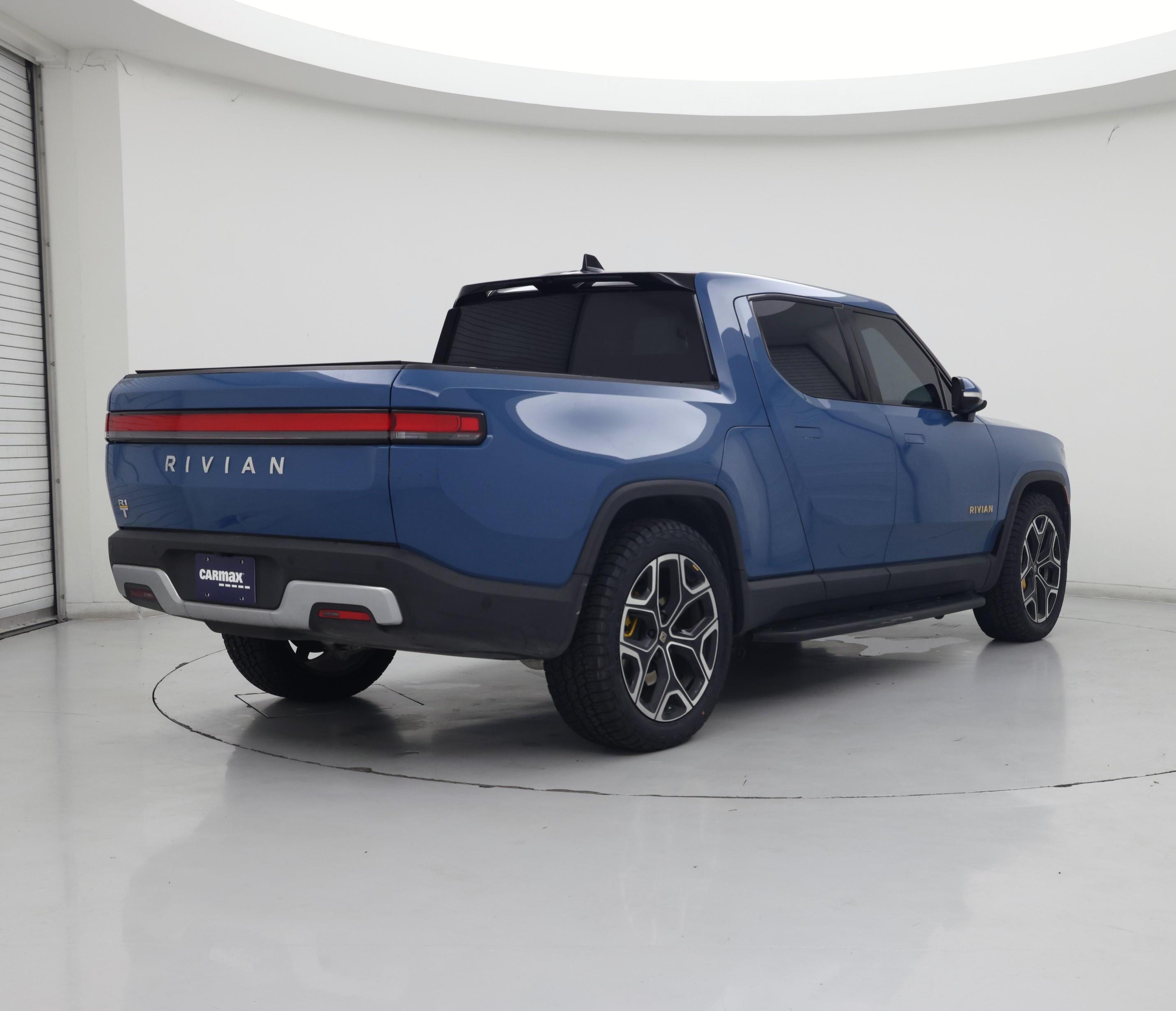 Thumbnail: 2023 Rivian R1T - 8