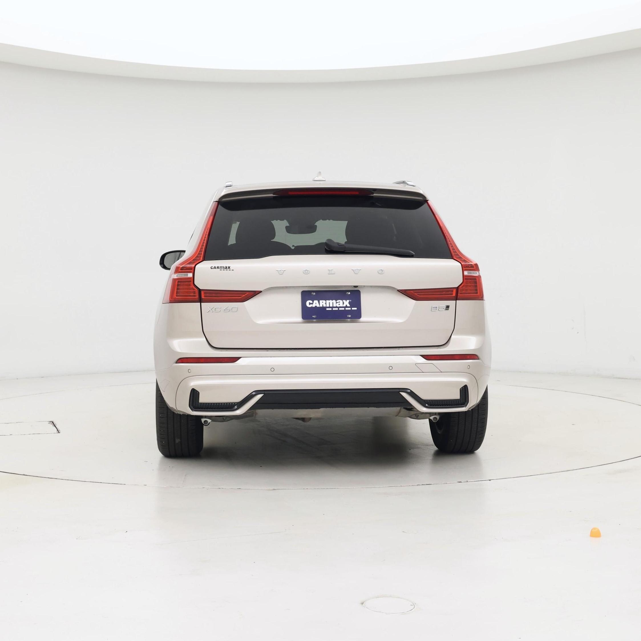 Thumbnail: 2025 Volvo XC60 - 6