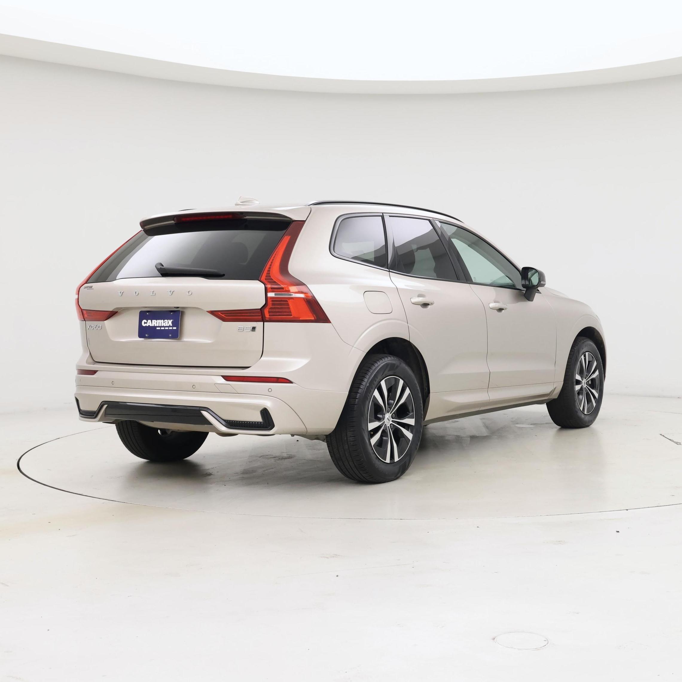 Thumbnail: 2025 Volvo XC60 - 8