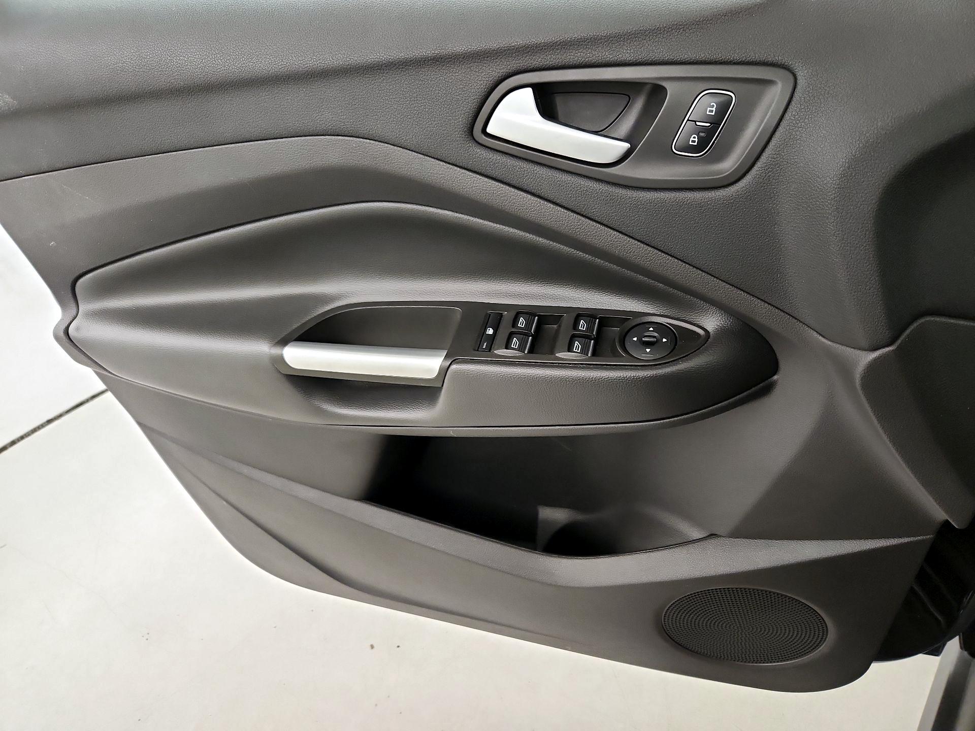 Thumbnail: 2017 Ford C-Max - 12