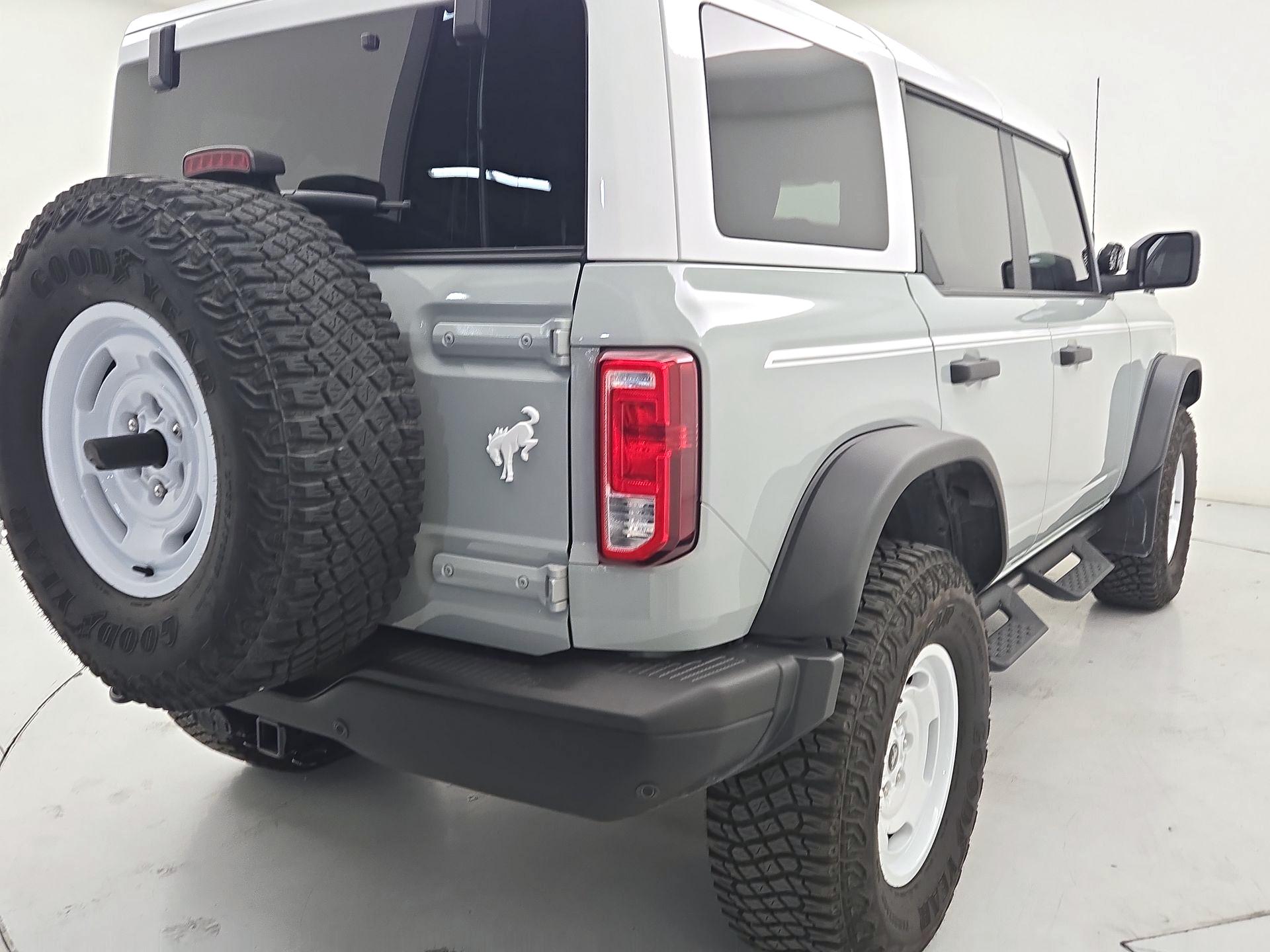 Thumbnail: 2023 Ford Bronco - 5