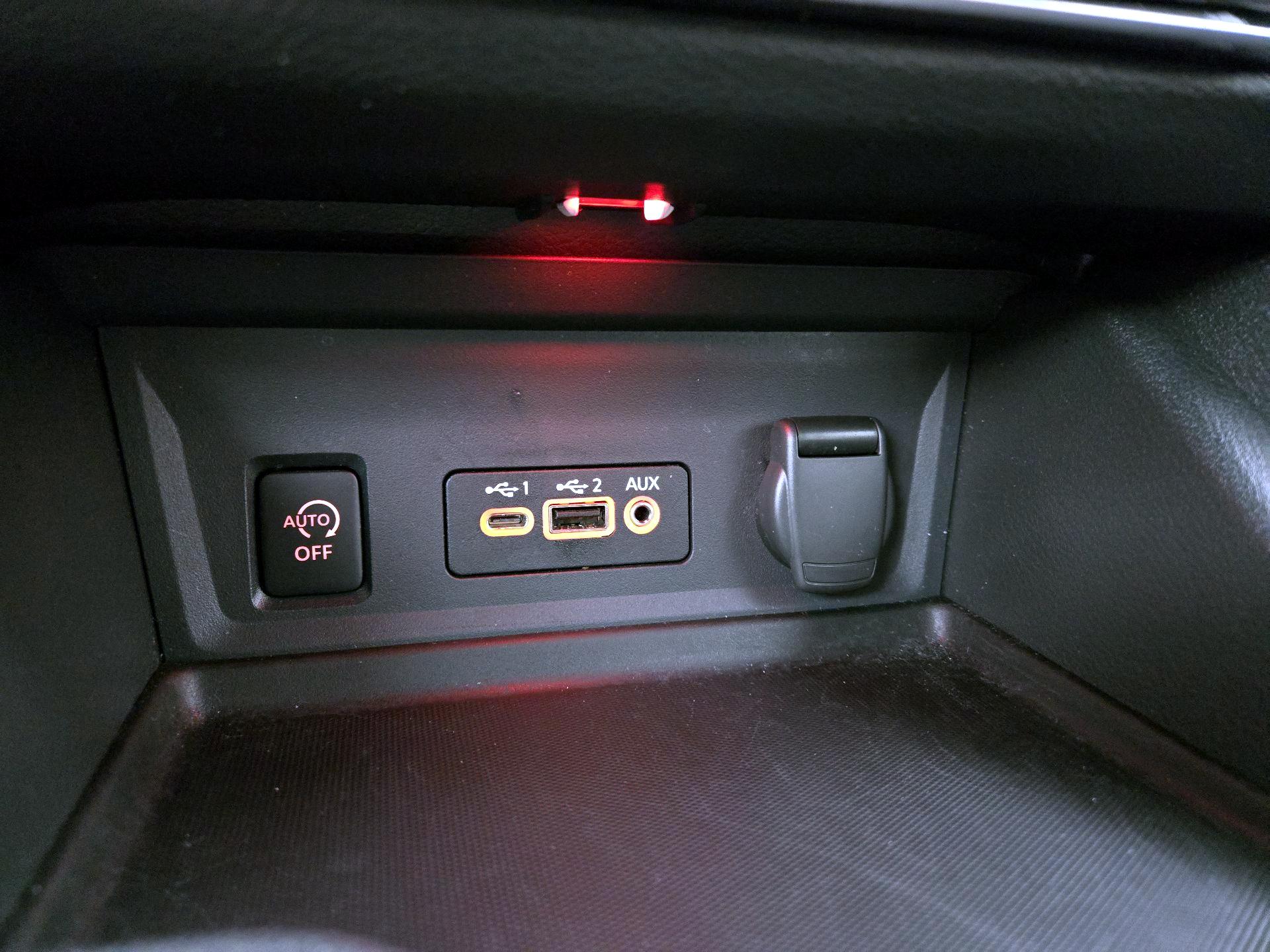 Thumbnail: 2024 Nissan Sentra - 18
