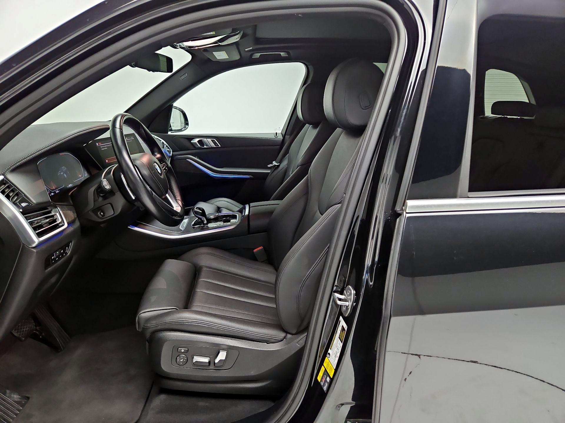 Thumbnail: 2022 BMW X5 - 11