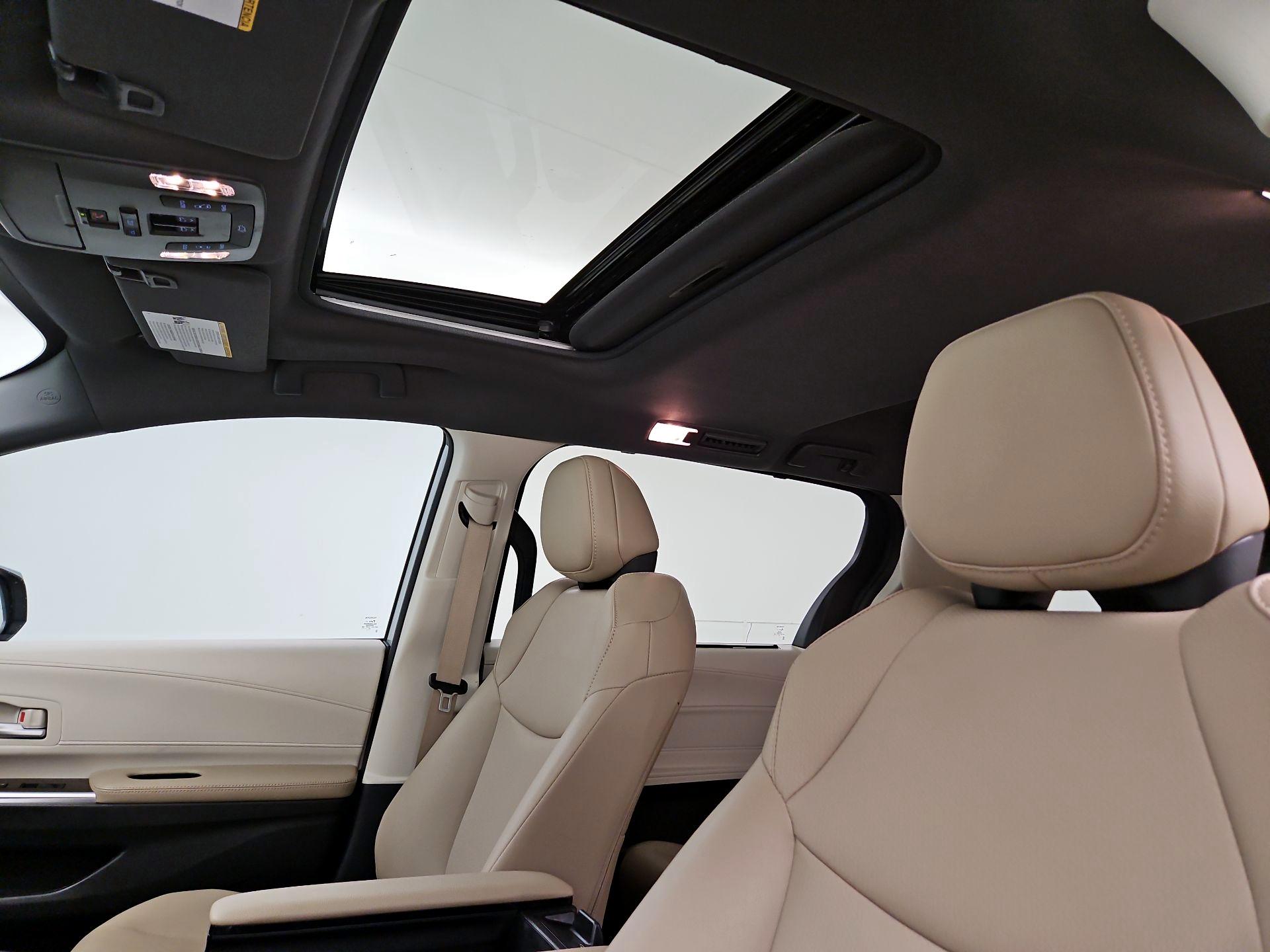 Thumbnail: 2024 Toyota Sienna - 19