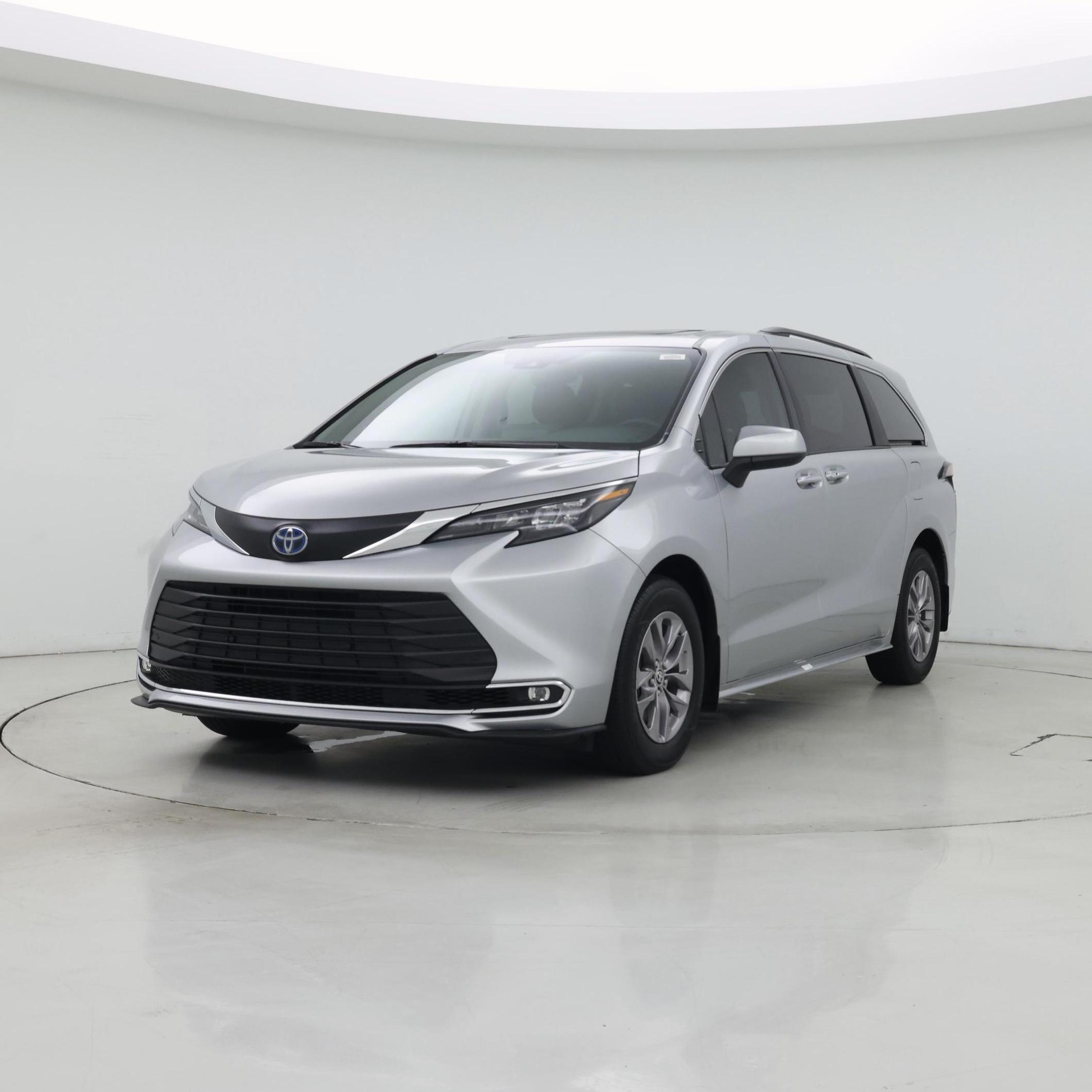 Thumbnail: 2024 Toyota Sienna - 4