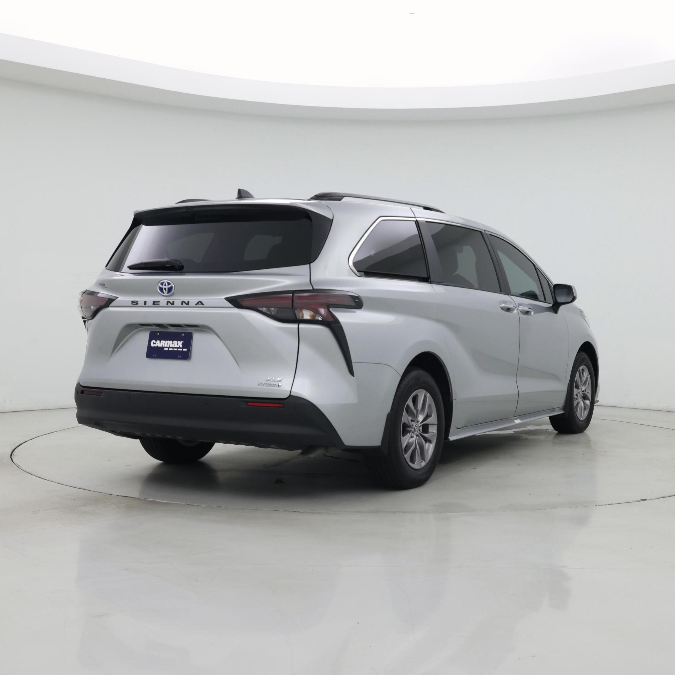 Thumbnail: 2024 Toyota Sienna - 8