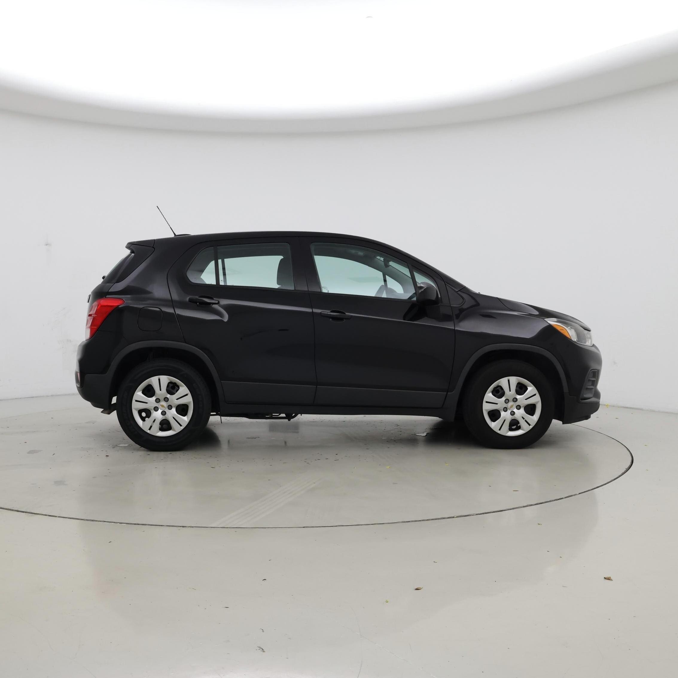 Thumbnail: 2017 Chevrolet Trax - 7