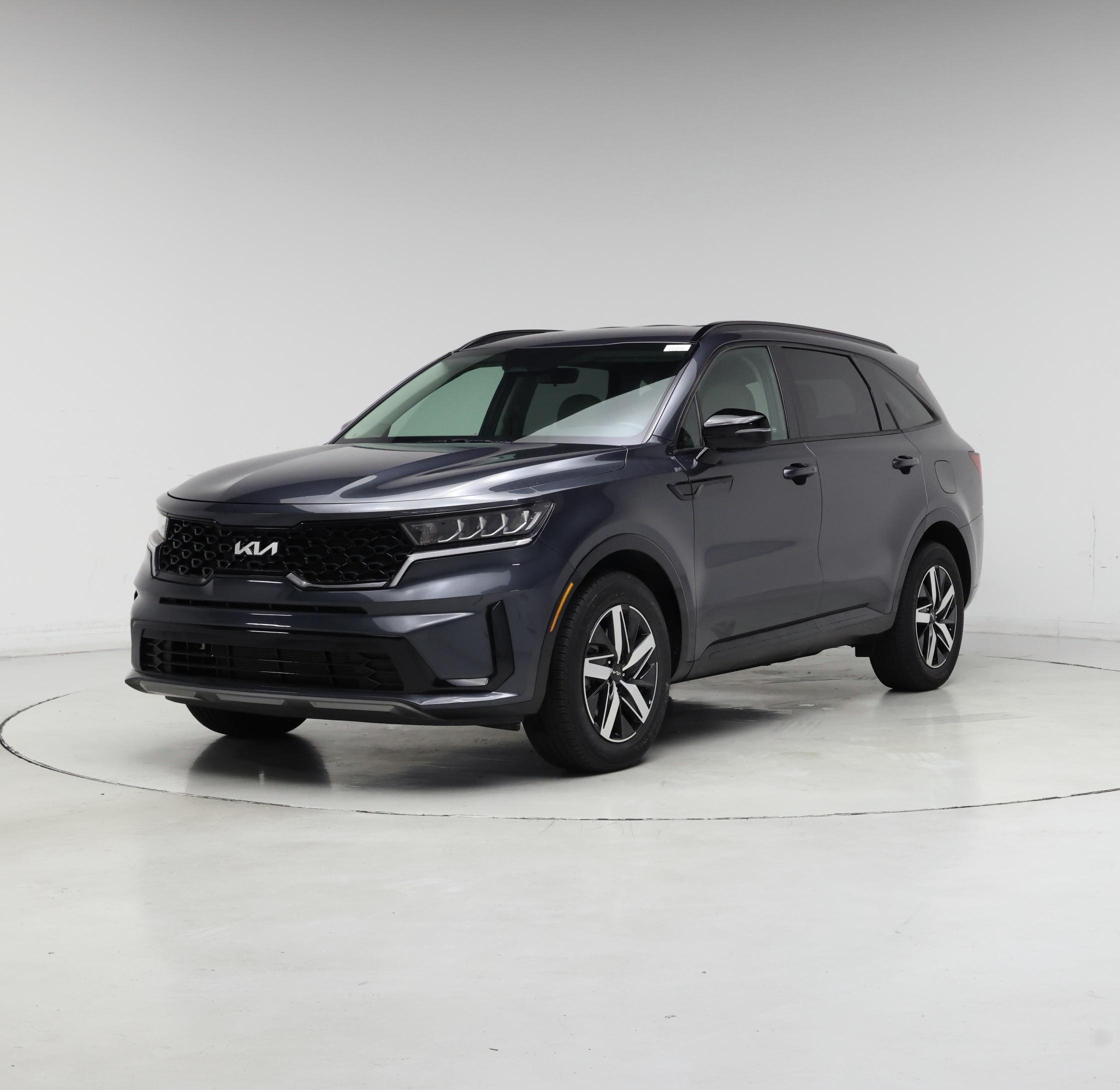 Thumbnail: 2023 Kia Sorento - 4