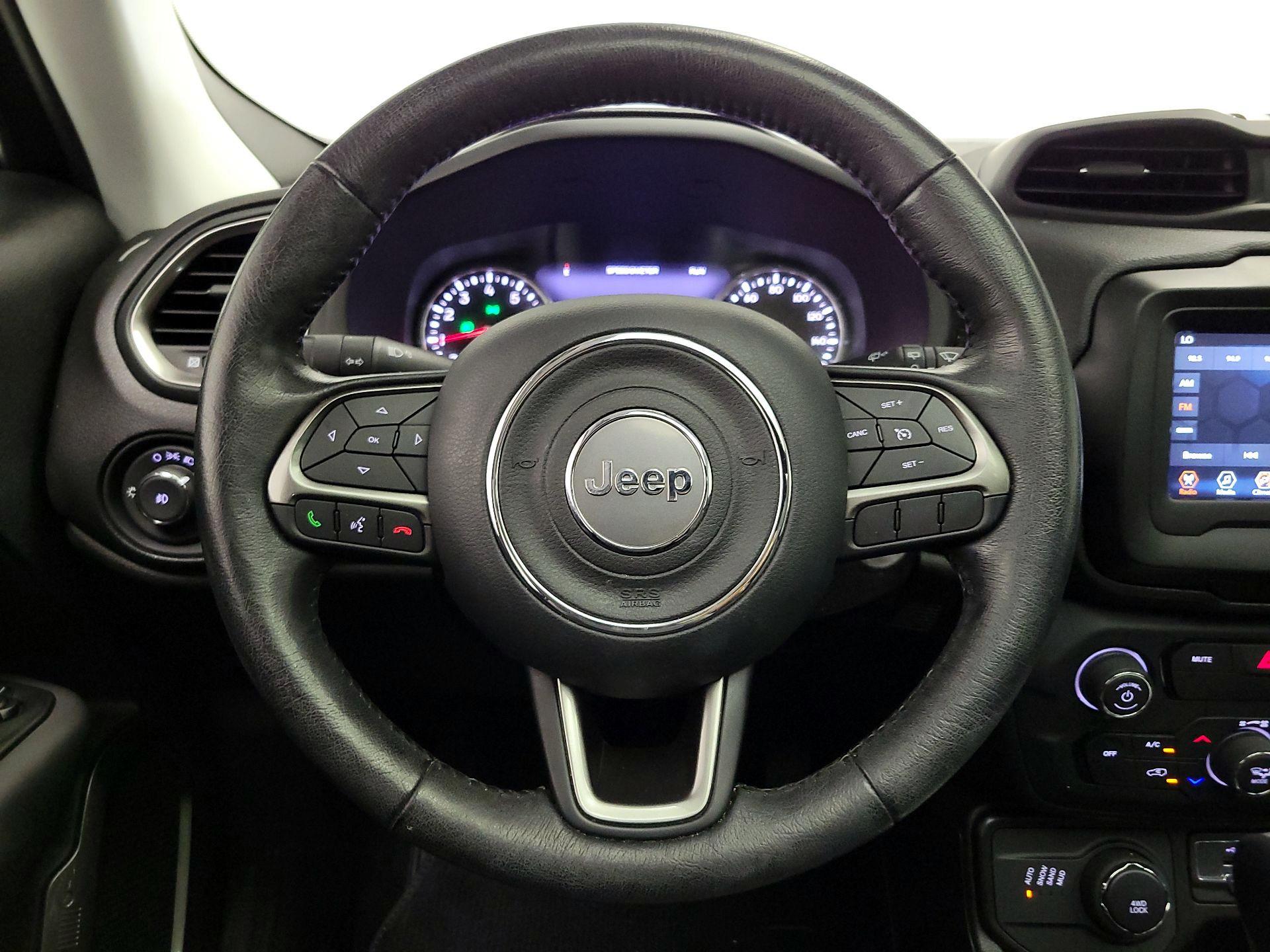 Thumbnail: 2020 Jeep Renegade - 10