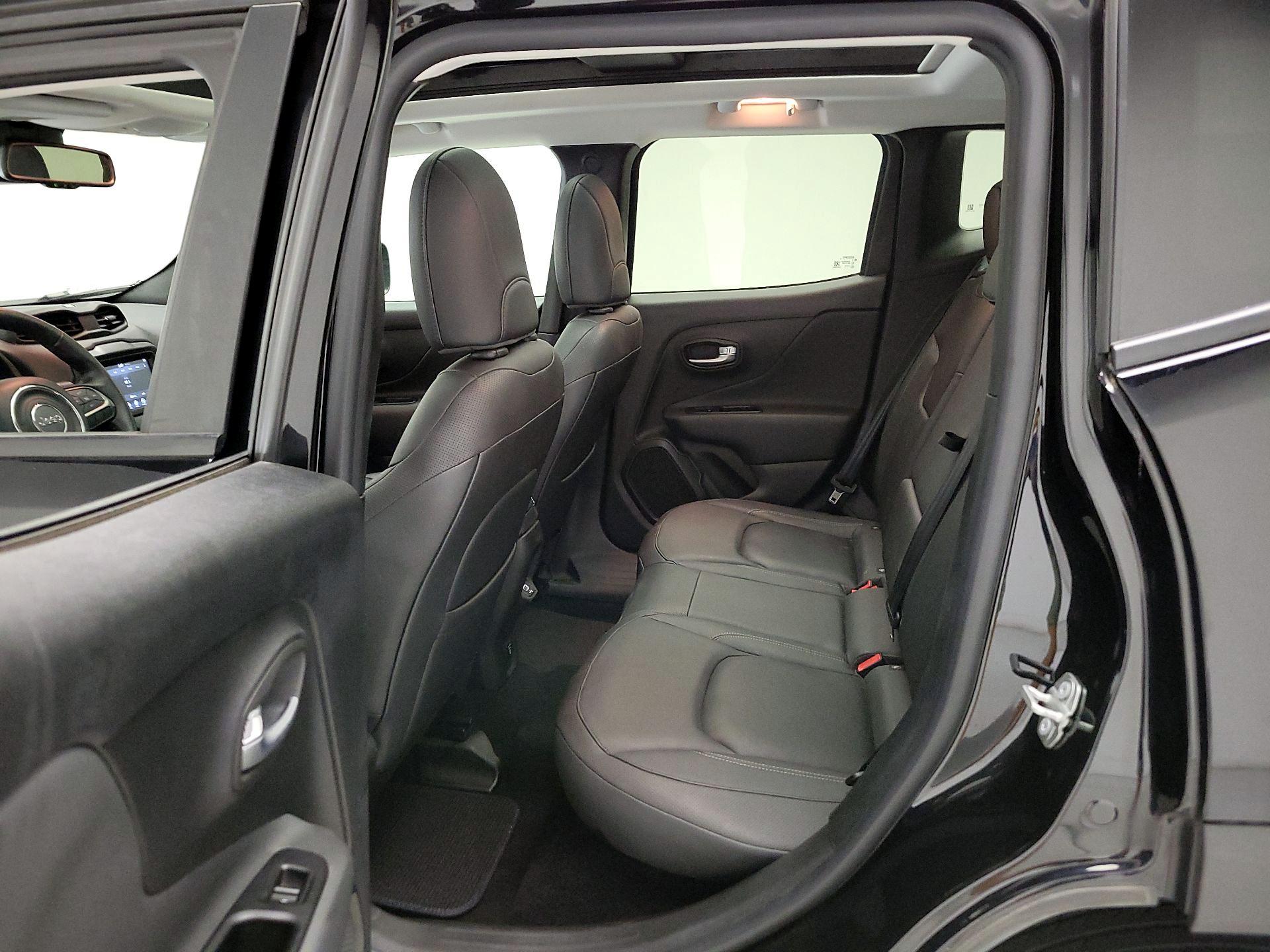 Thumbnail: 2020 Jeep Renegade - 20