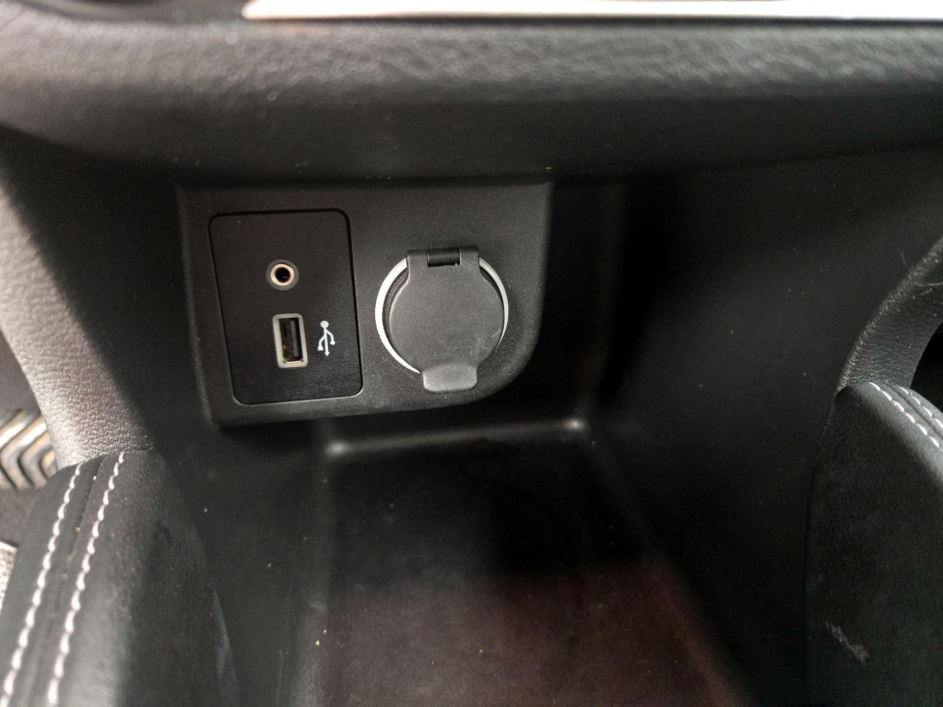 Thumbnail: 2019 Nissan Kicks - 18