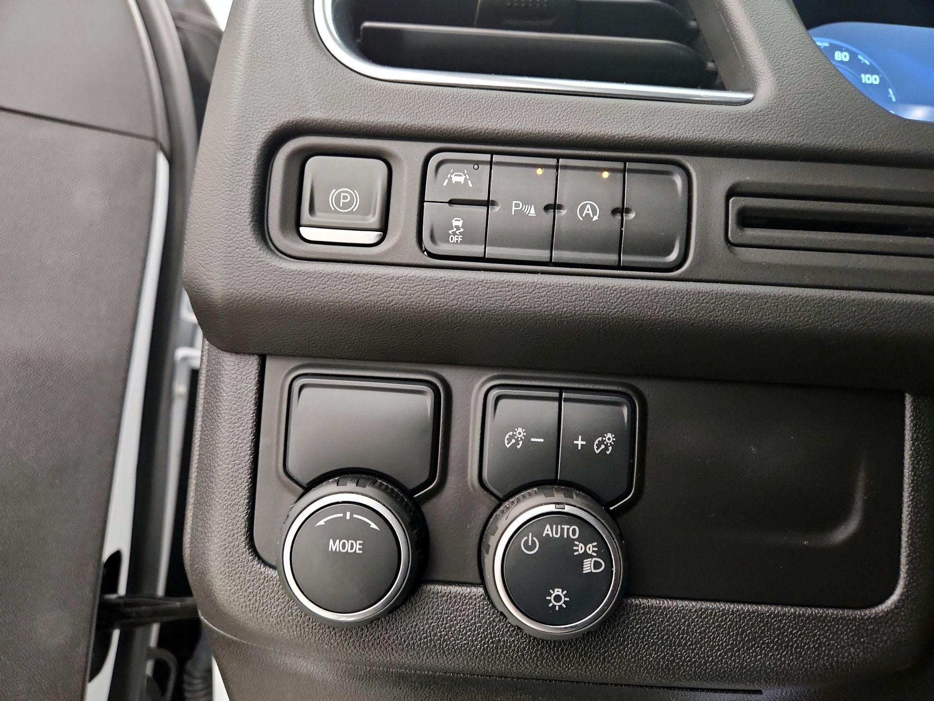 Thumbnail: 2023 Chevrolet Tahoe - 13