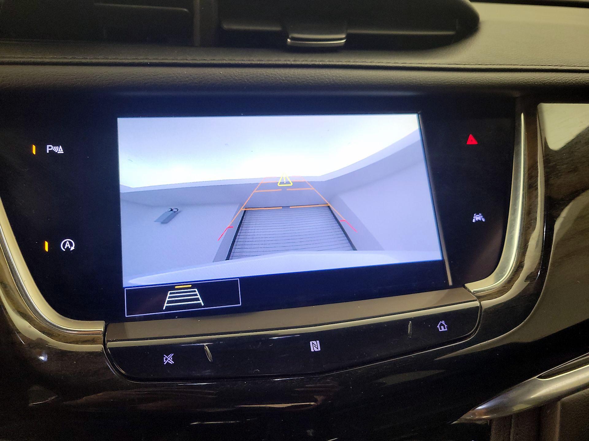 Thumbnail: 2020 Cadillac XT6 - 15