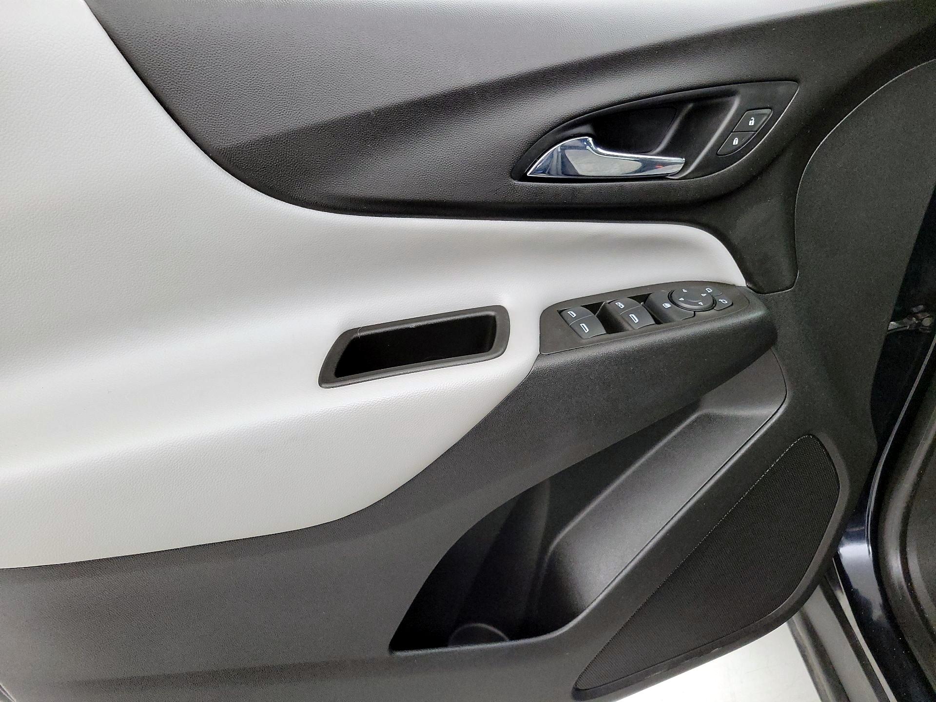 Thumbnail: 2021 Chevrolet Equinox - 12
