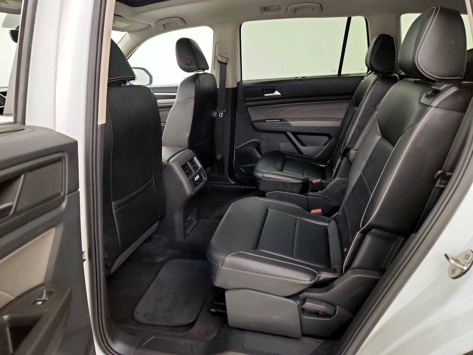 Thumbnail: 2022 Volkswagen Atlas - 20