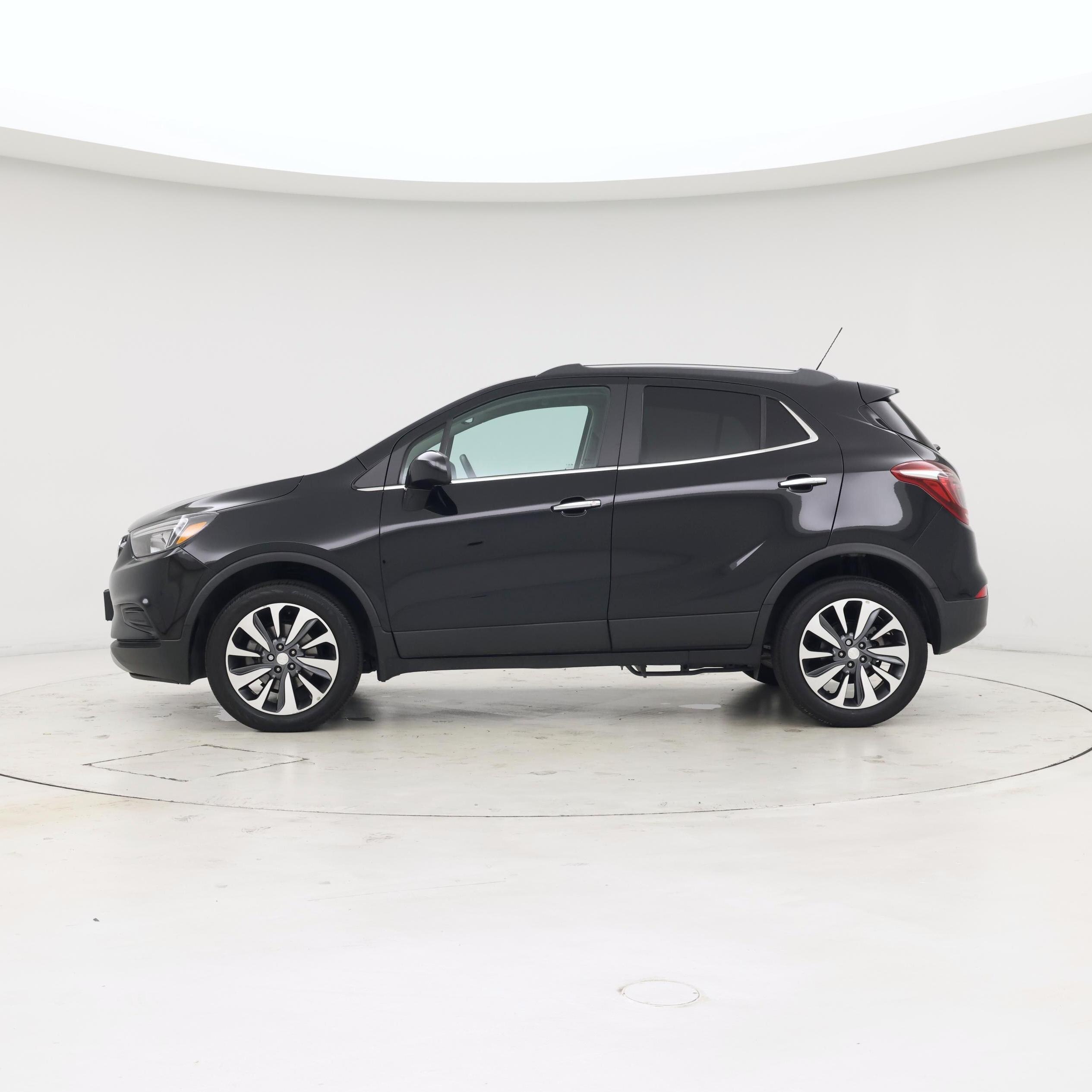 Thumbnail: 2022 Buick Encore - 3