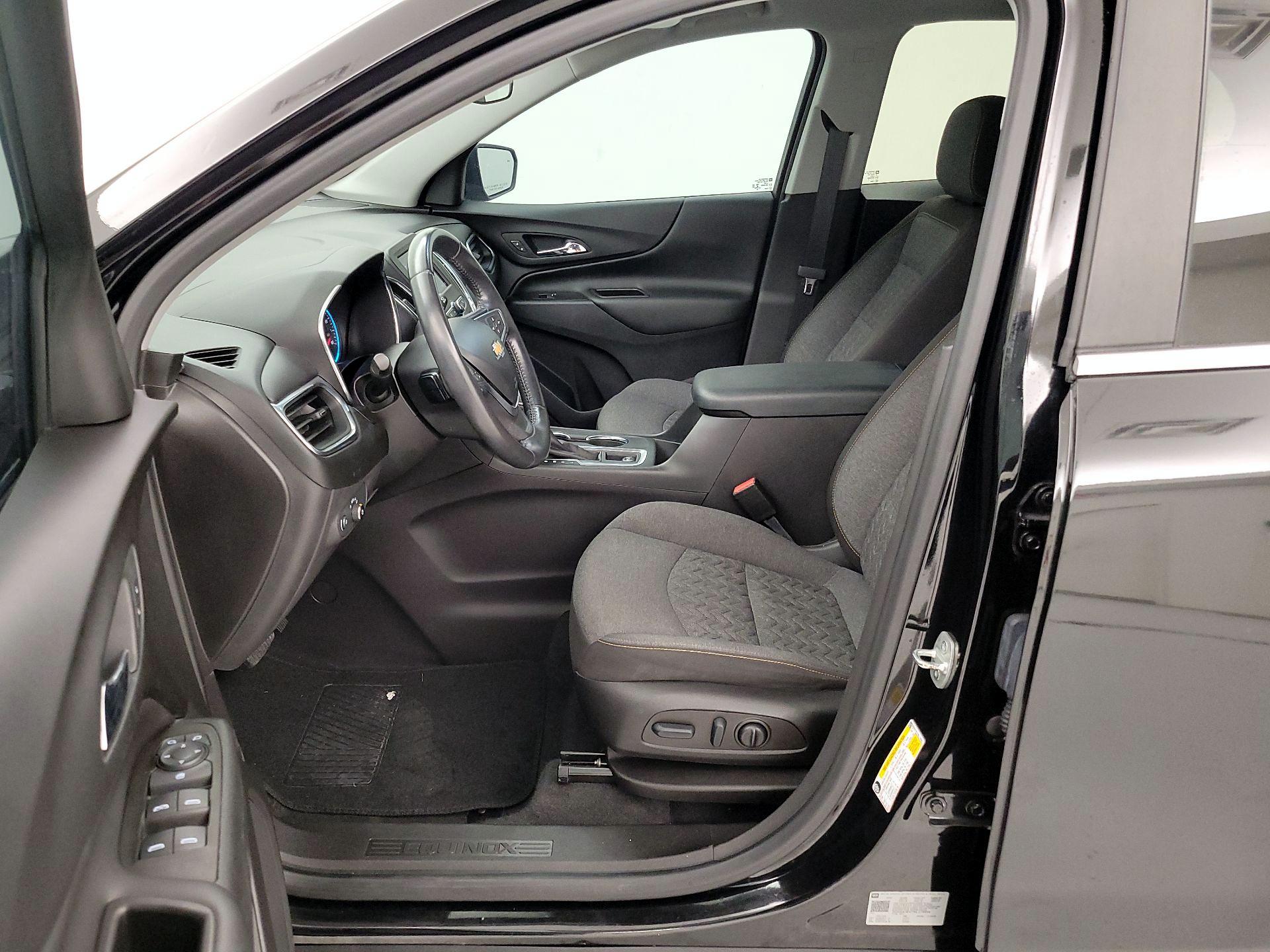 Thumbnail: 2022 Chevrolet Equinox - 11