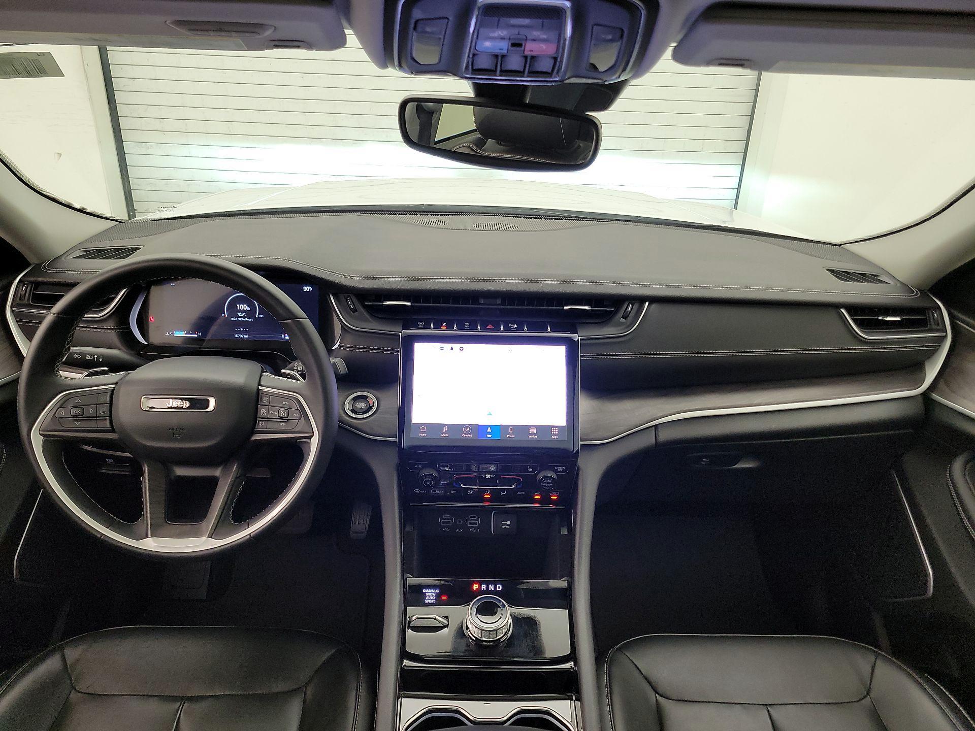 Thumbnail: 2022 Jeep Grand Cherokee - 9