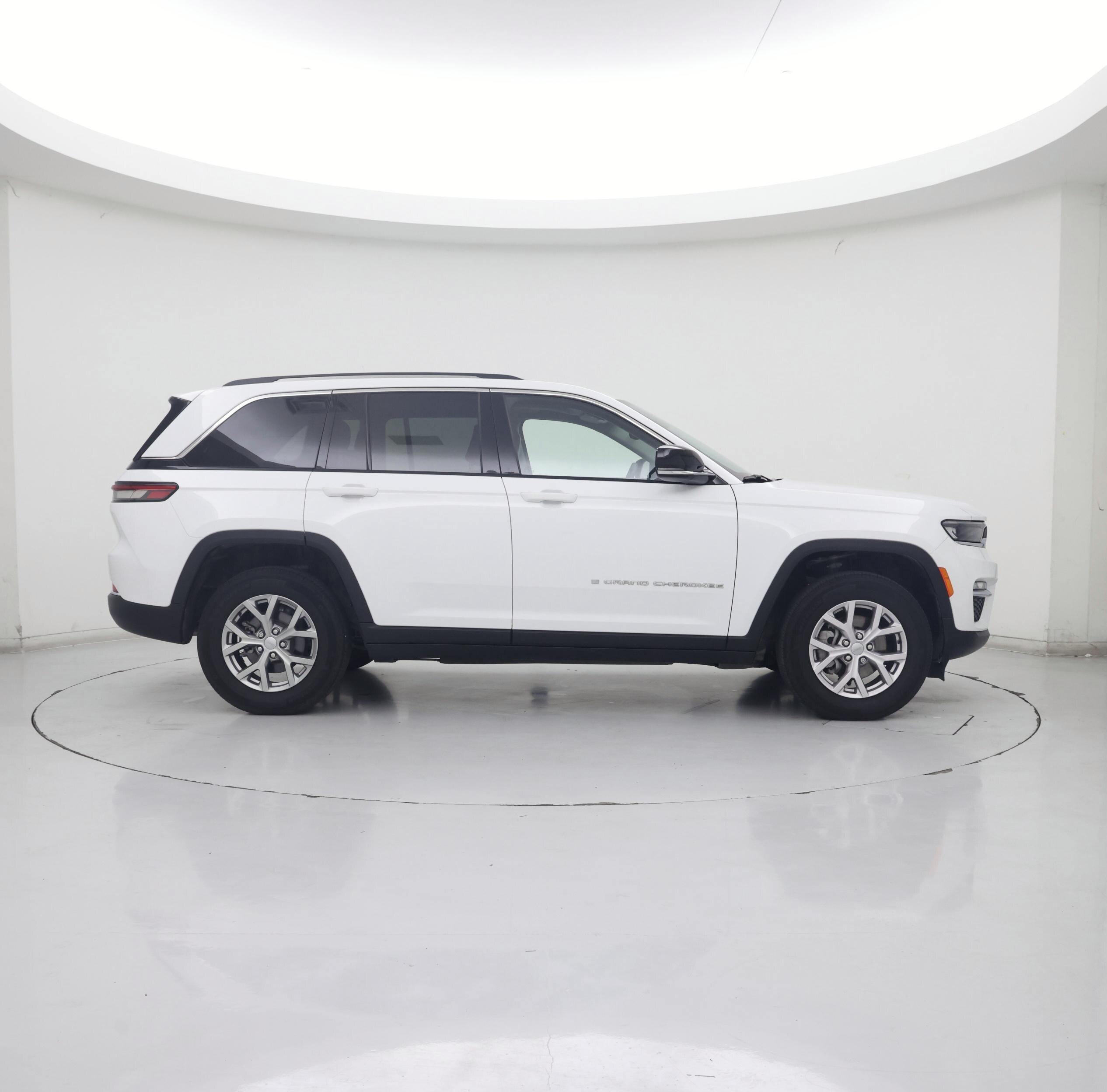 Thumbnail: 2022 Jeep Grand Cherokee - 7