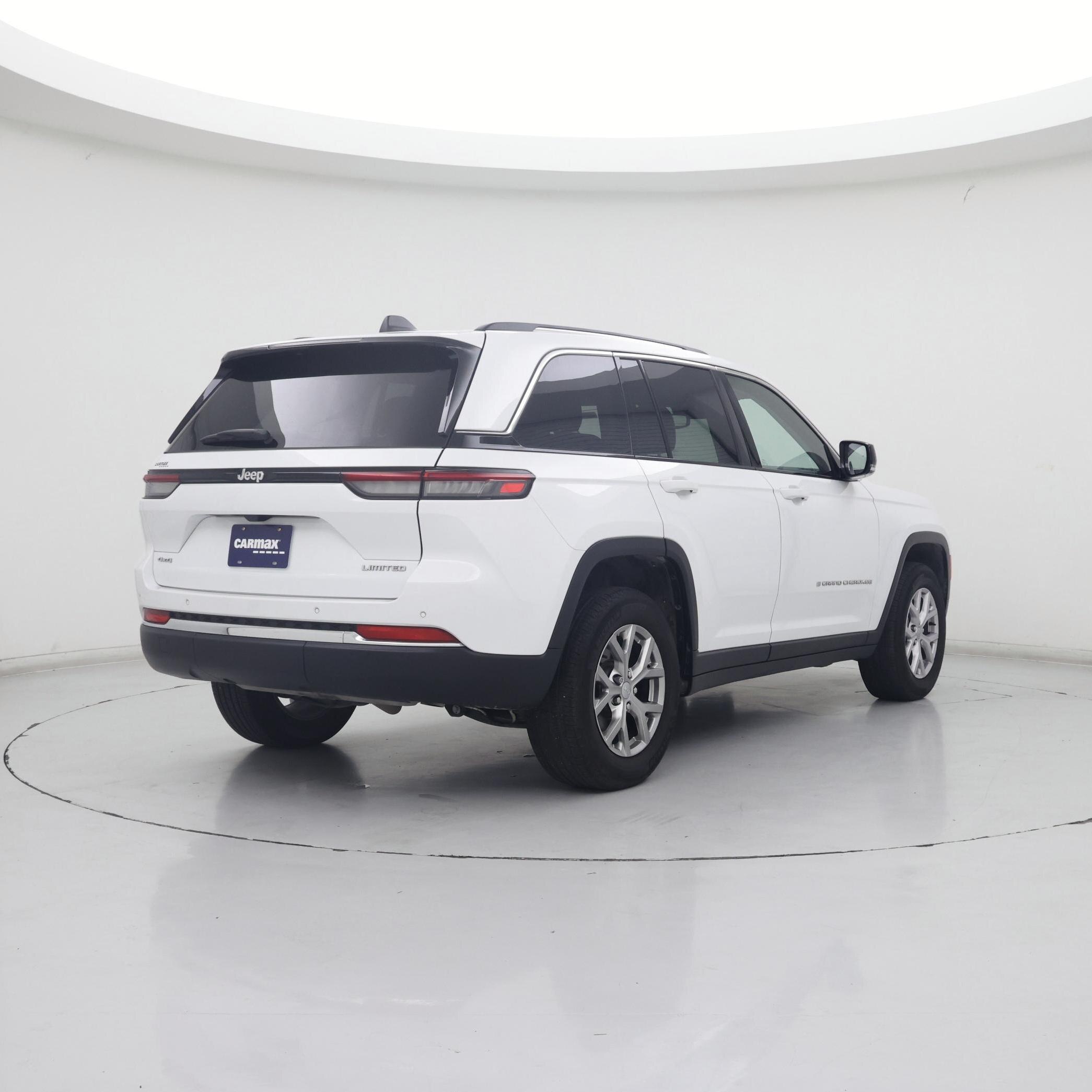 Thumbnail: 2022 Jeep Grand Cherokee - 8