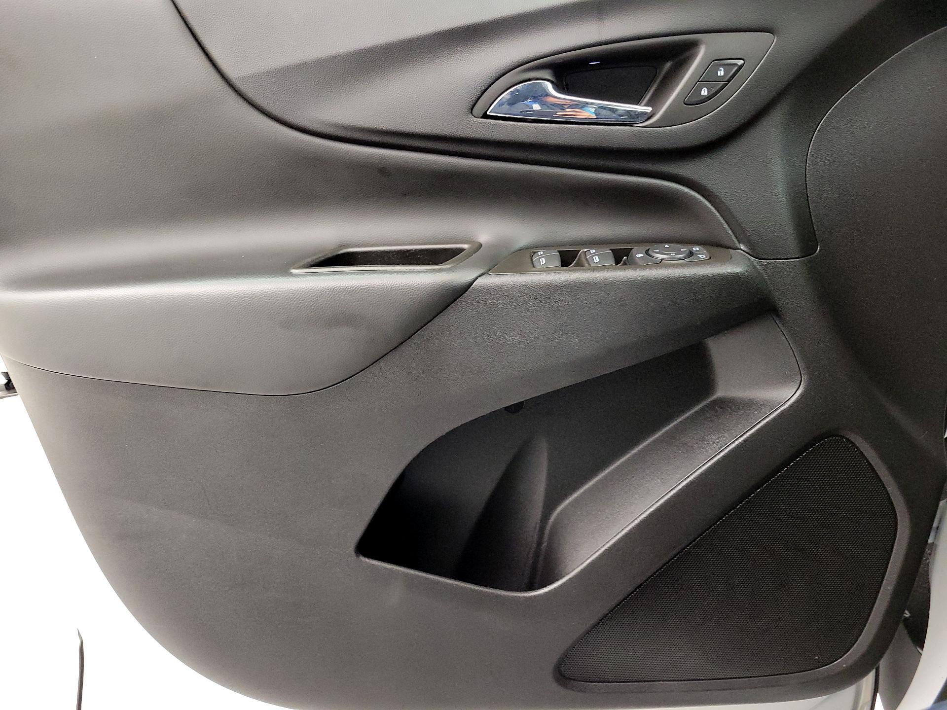Thumbnail: 2023 Chevrolet Equinox - 12