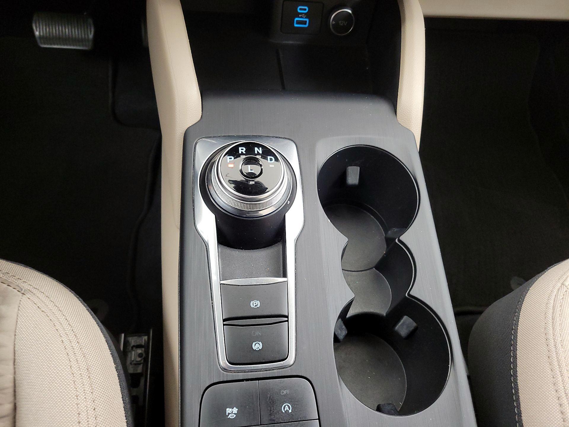 Thumbnail: 2021 Ford Escape - 17