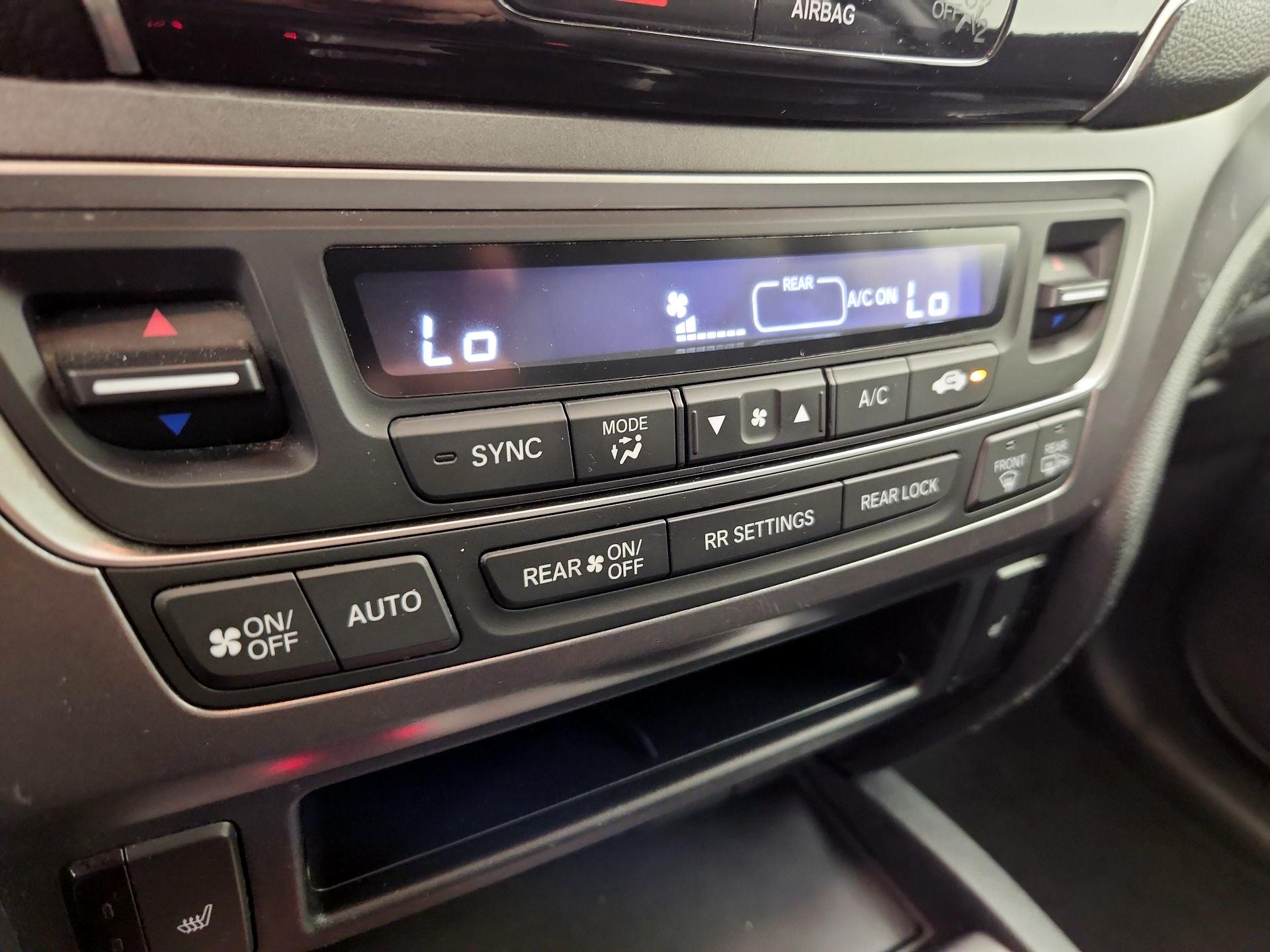 Thumbnail: 2021 Honda Pilot - 16