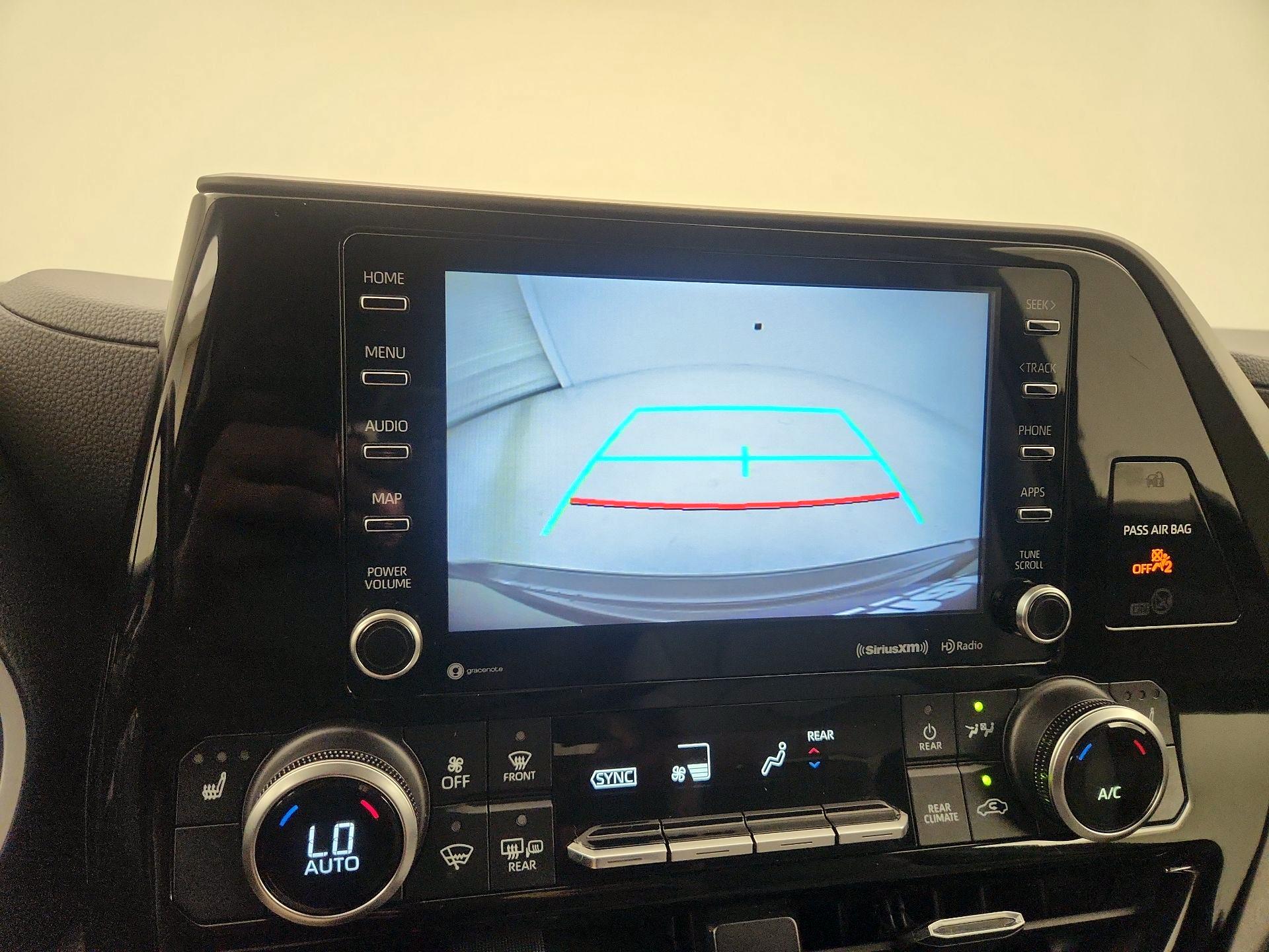Thumbnail: 2021 Toyota Highlander - 14