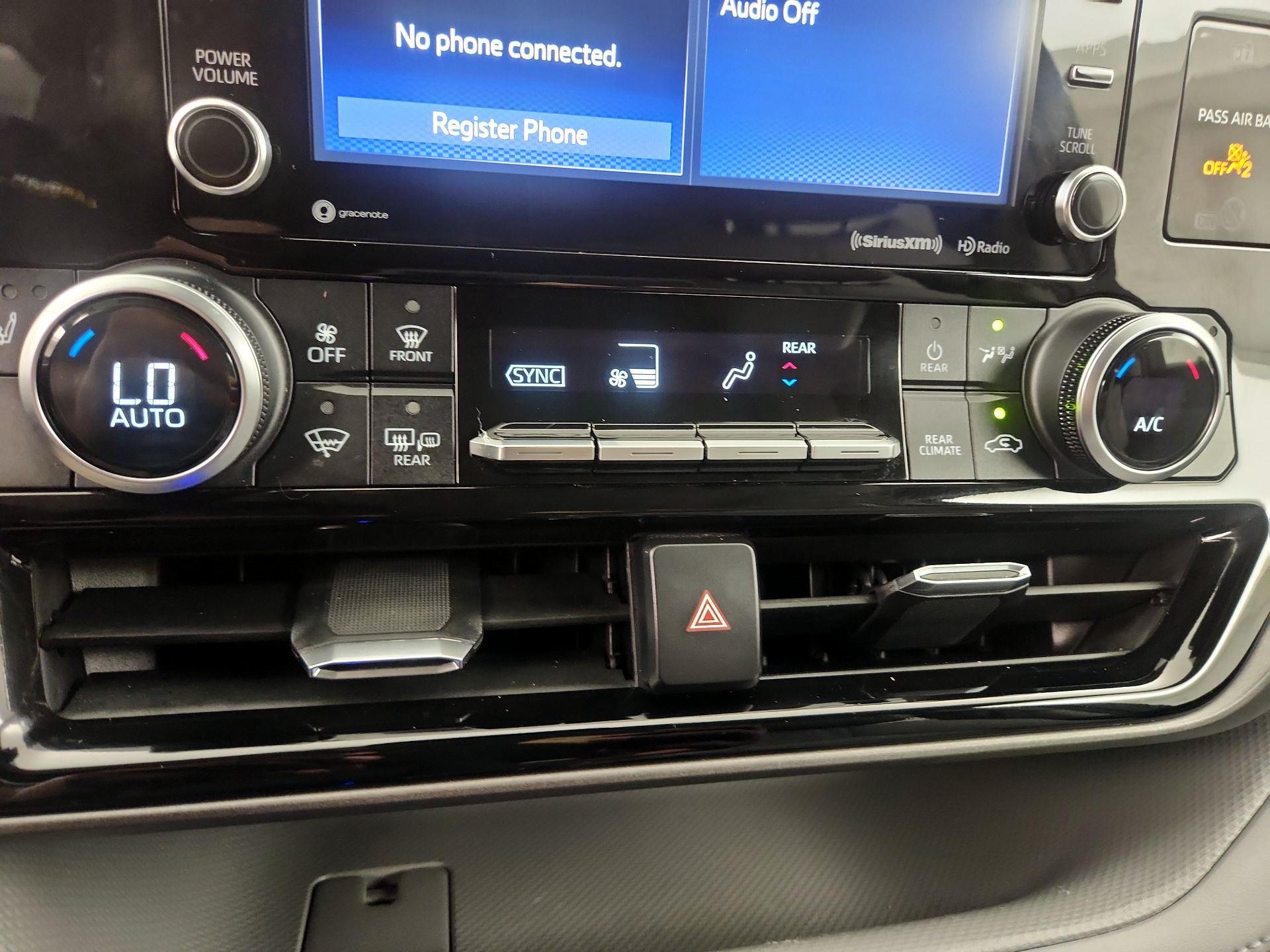 Thumbnail: 2021 Toyota Highlander - 16