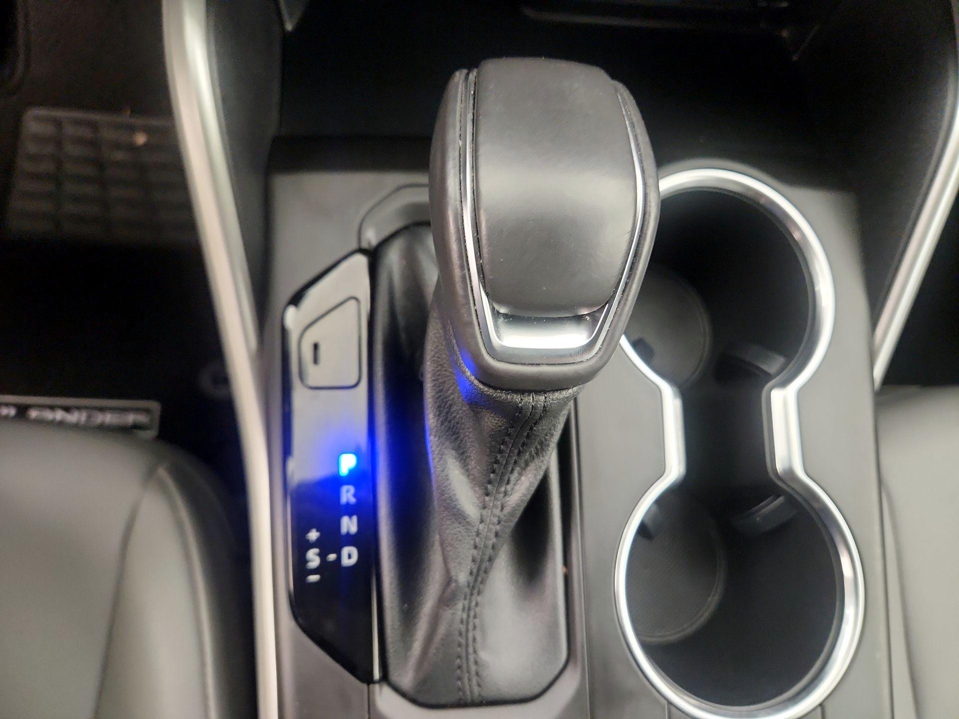 Thumbnail: 2021 Toyota Highlander - 17