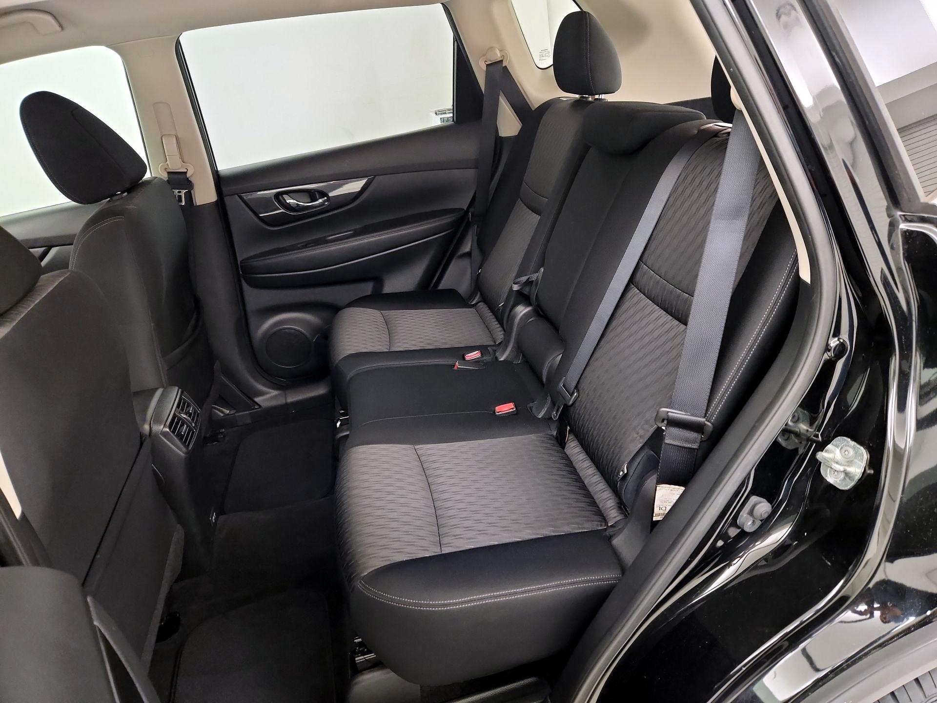 Thumbnail: 2020 Nissan Rogue - 19
