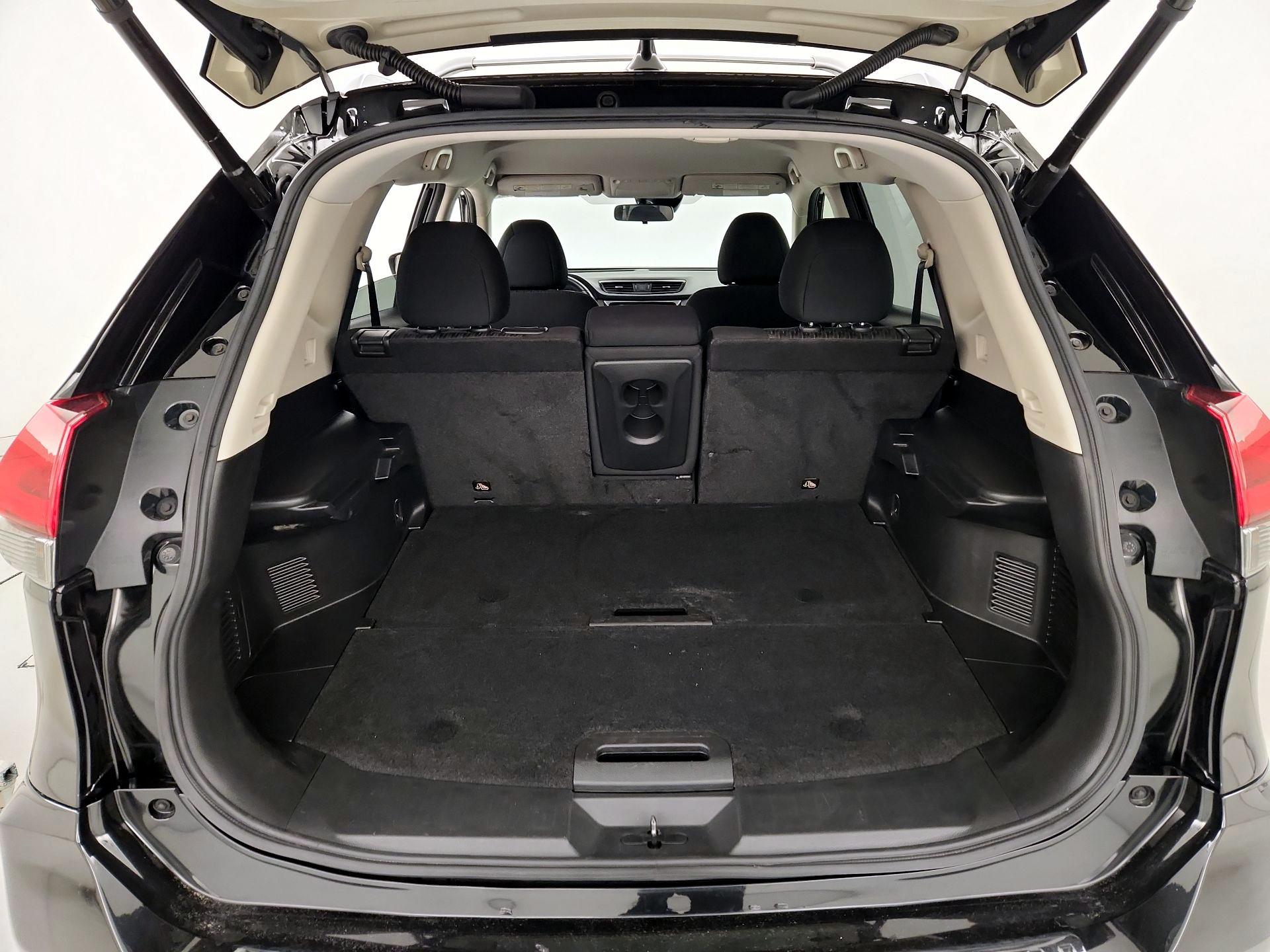 Thumbnail: 2020 Nissan Rogue - 20