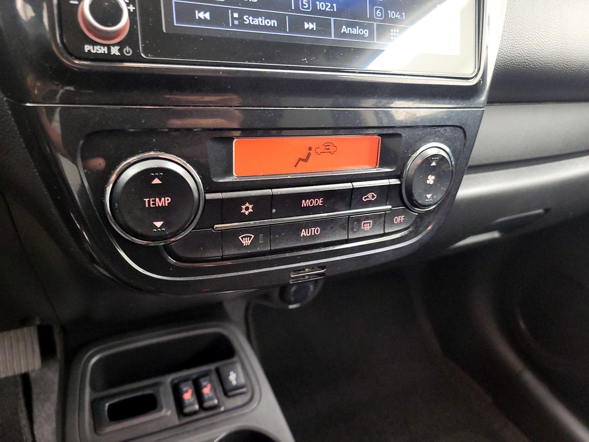 Thumbnail: 2021 Mitsubishi Mirage G4 - 16