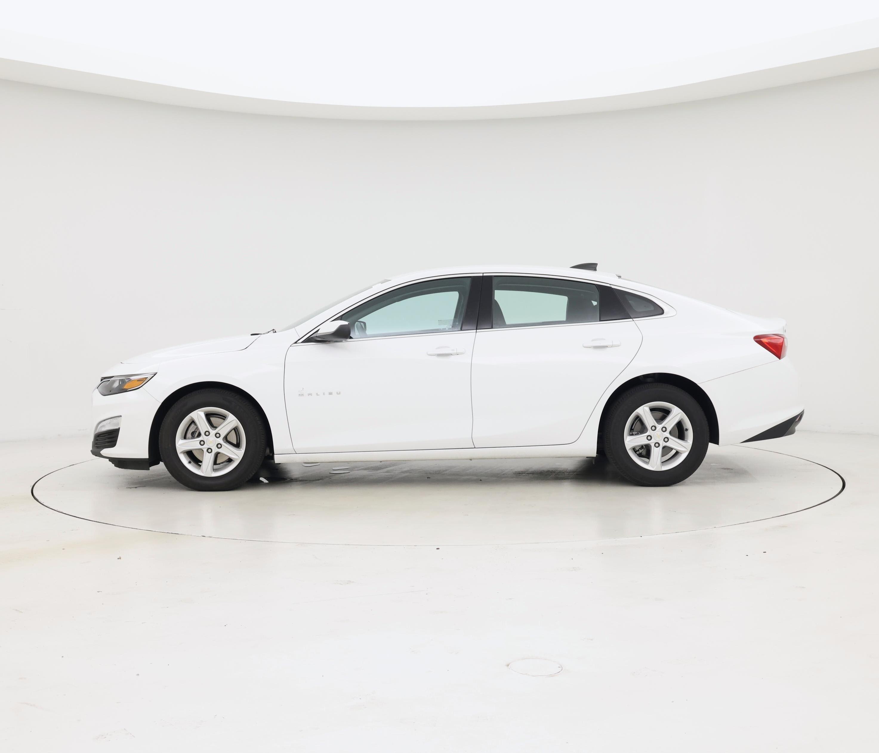 Thumbnail: 2023 Chevrolet Malibu - 3