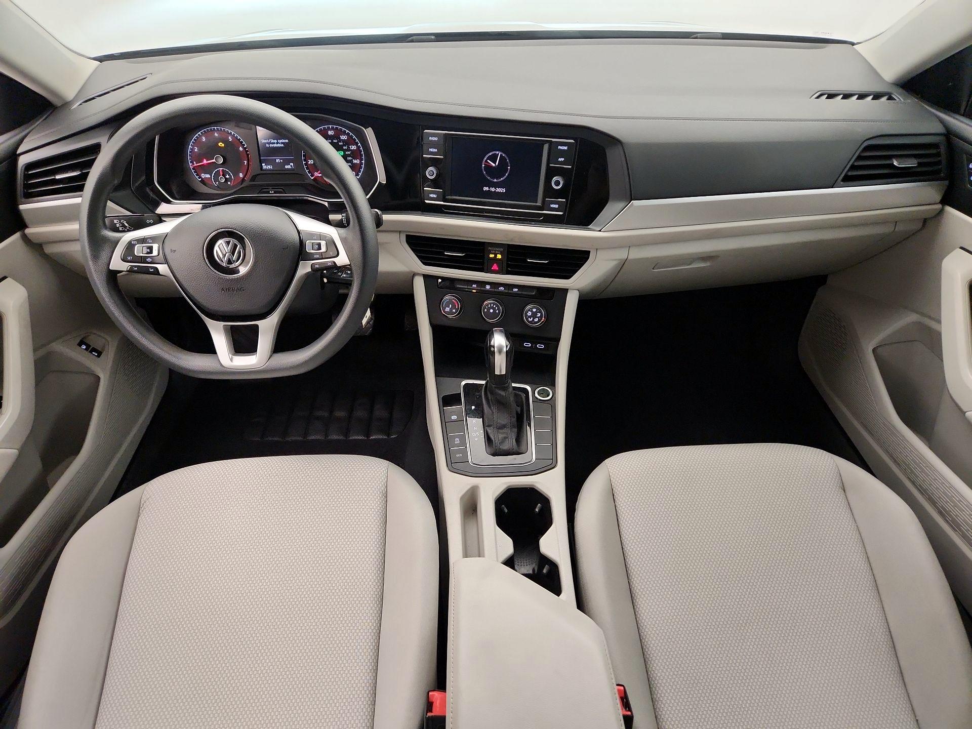 Thumbnail: 2021 Volkswagen Jetta - 9