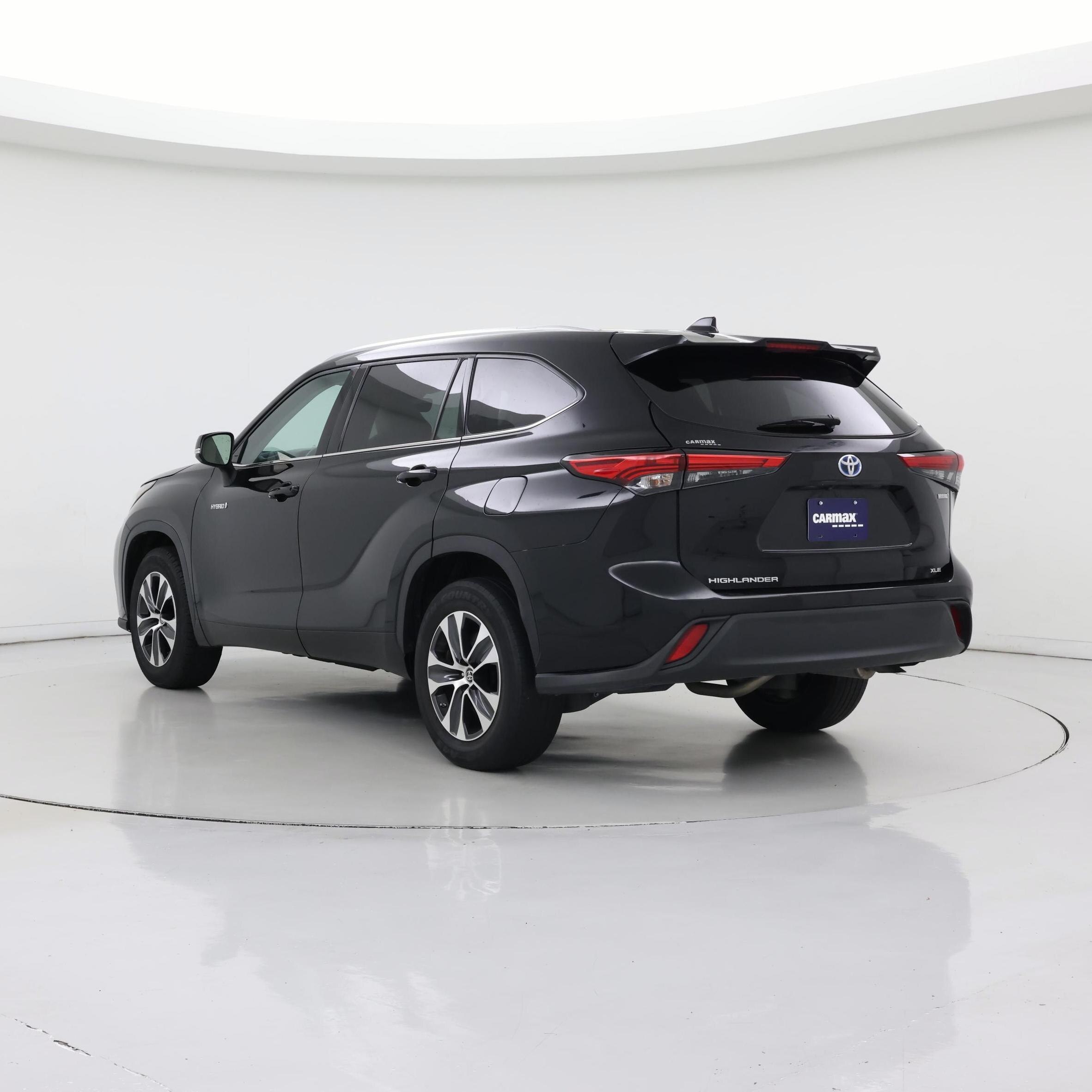 Thumbnail: 2021 Toyota Highlander - 2