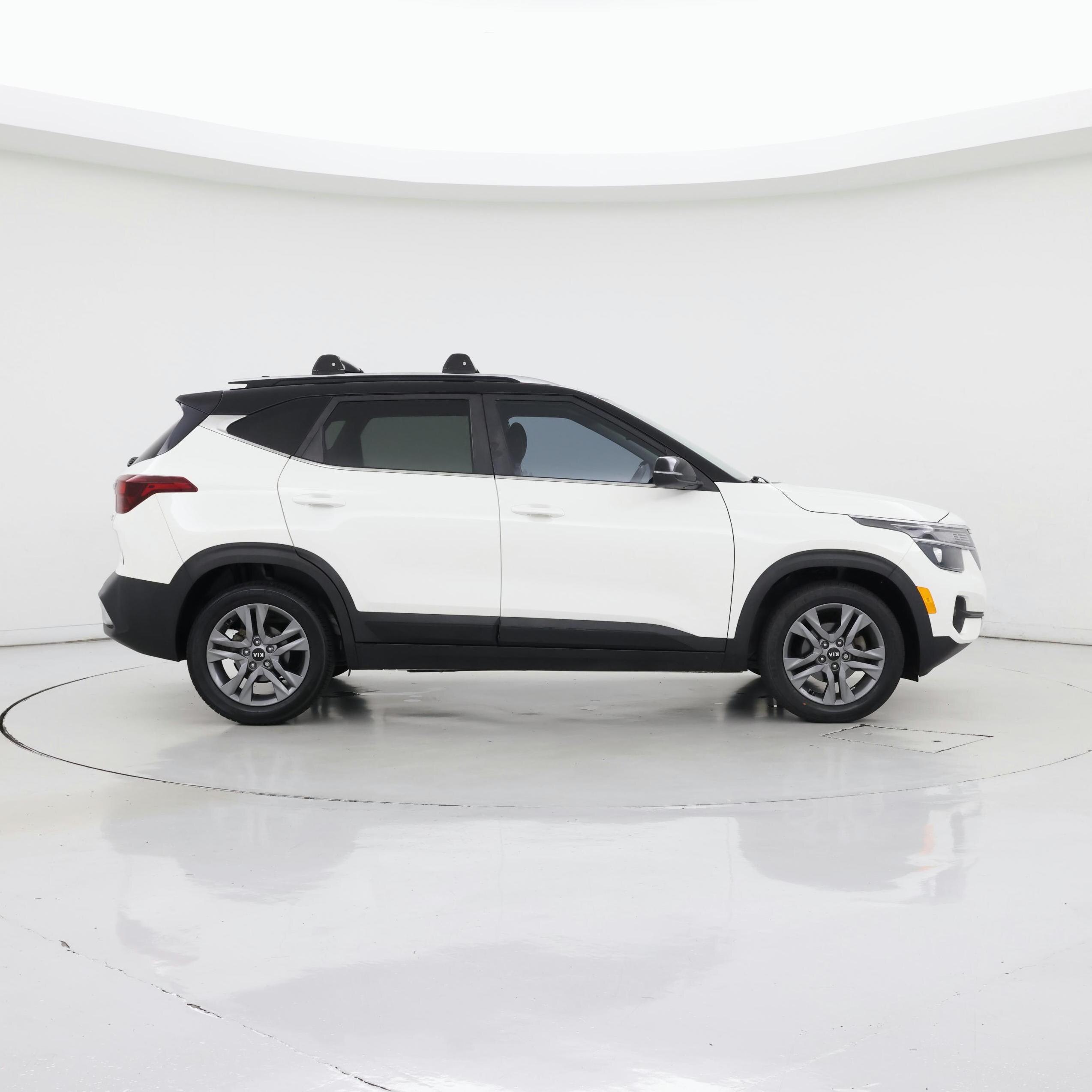 Thumbnail: 2021 Kia Seltos - 7