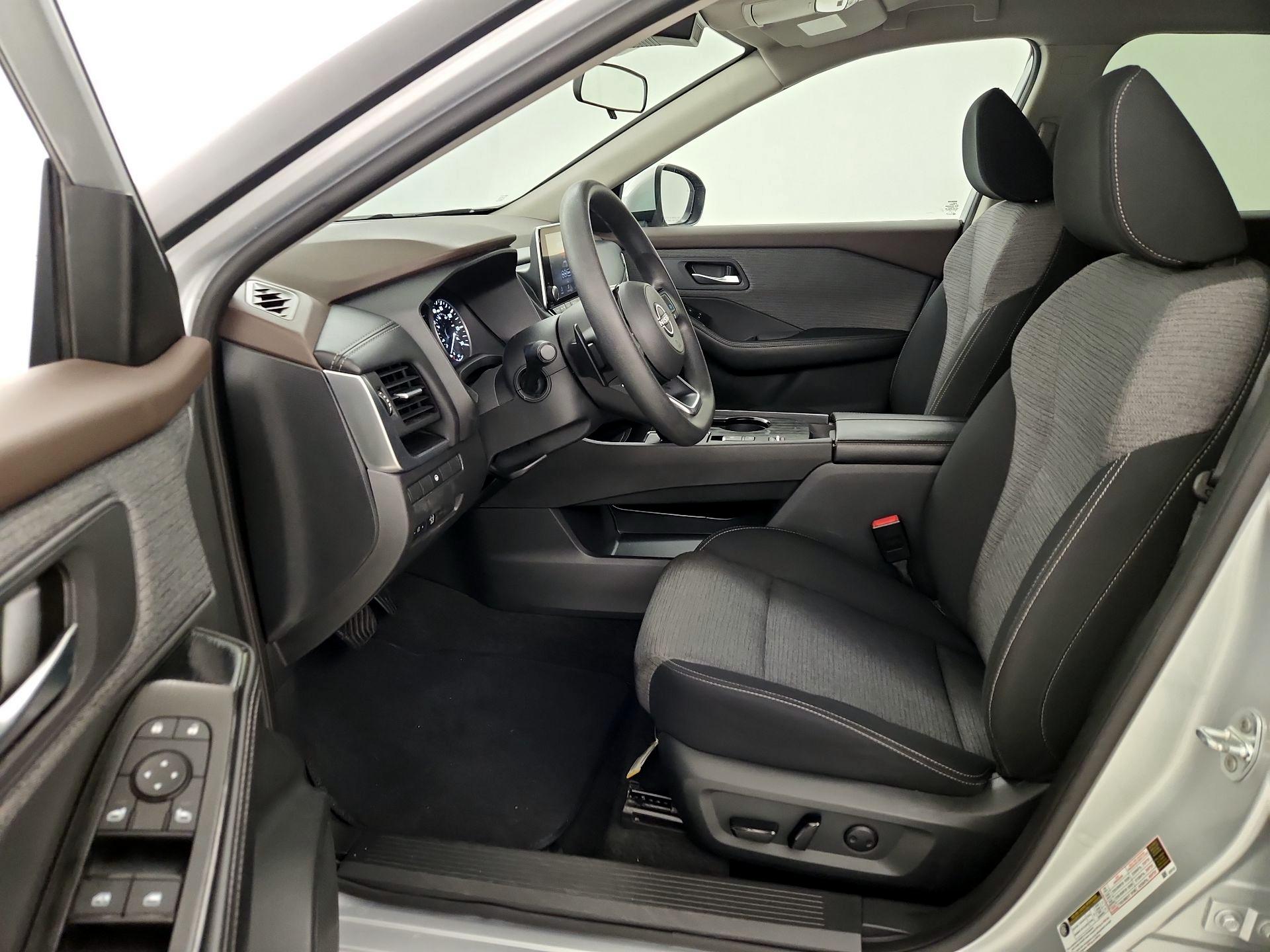 Thumbnail: 2023 Nissan Rogue - 11
