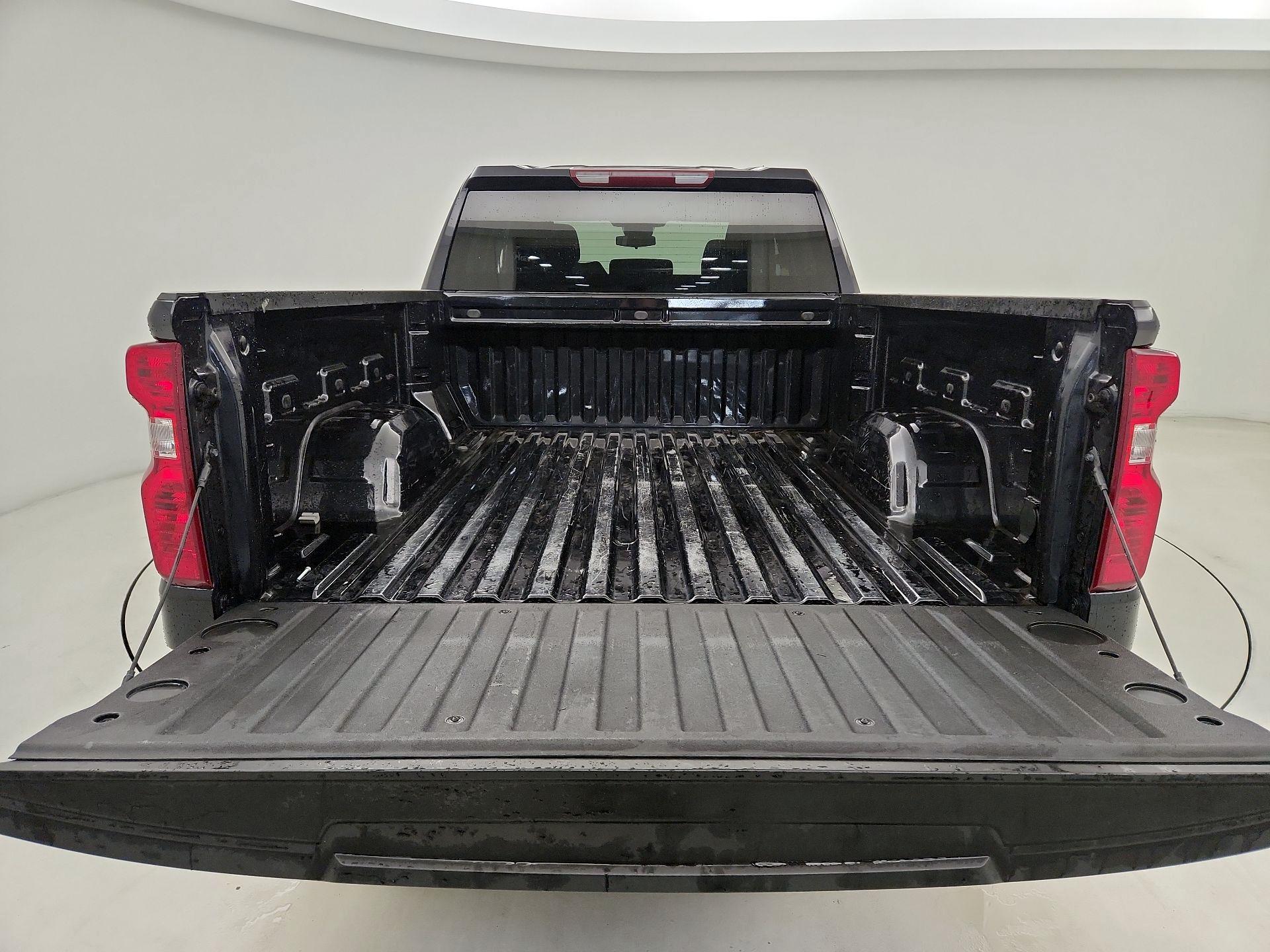 Thumbnail: 2023 Chevrolet Silverado 1500 - 16
