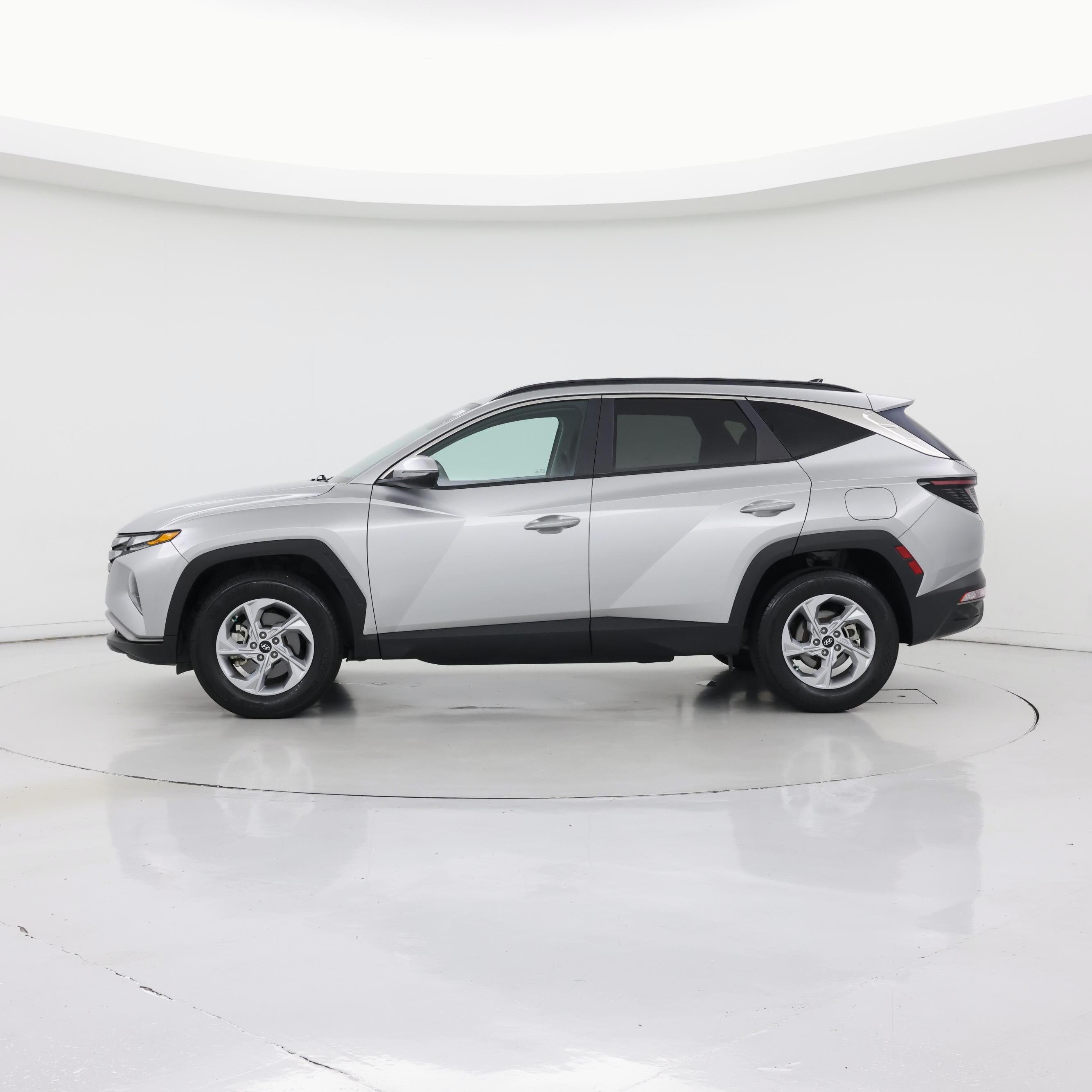 Thumbnail: 2022 Hyundai Tucson - 3