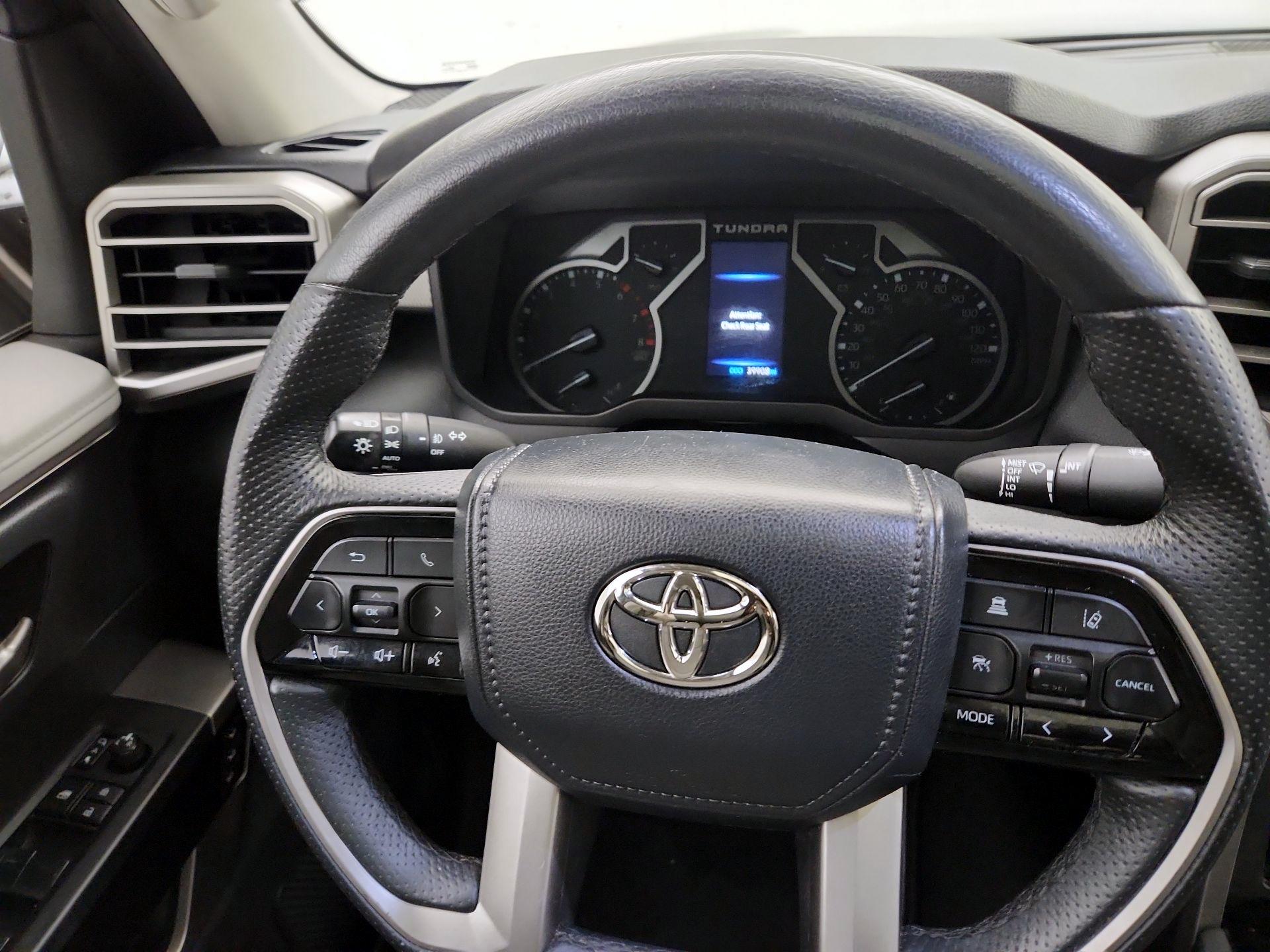 Thumbnail: 2022 Toyota Tundra - 10