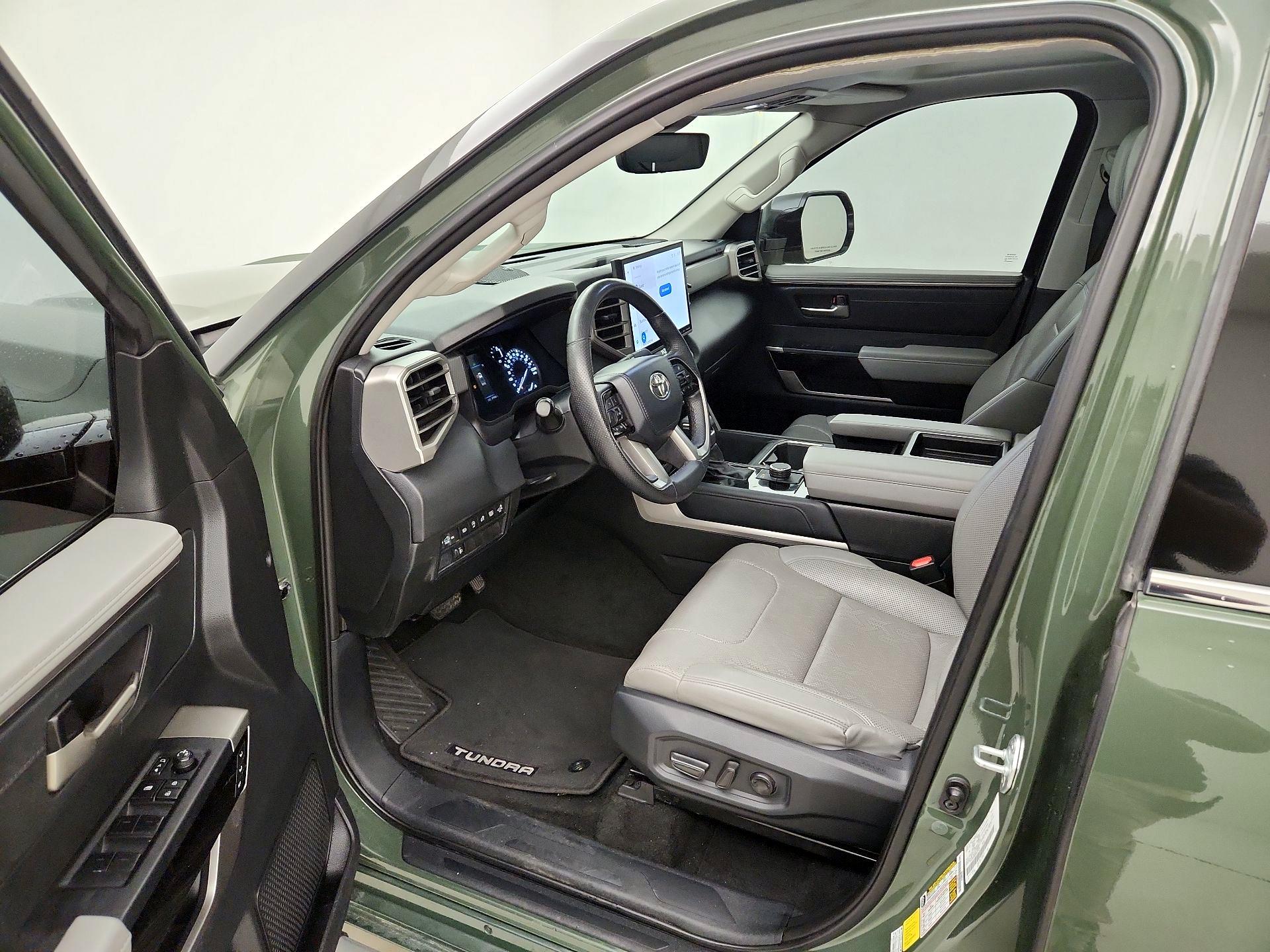 Thumbnail: 2022 Toyota Tundra - 11