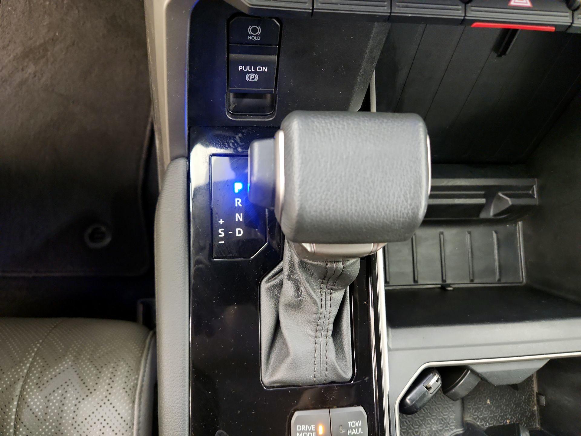 Thumbnail: 2022 Toyota Tundra - 17