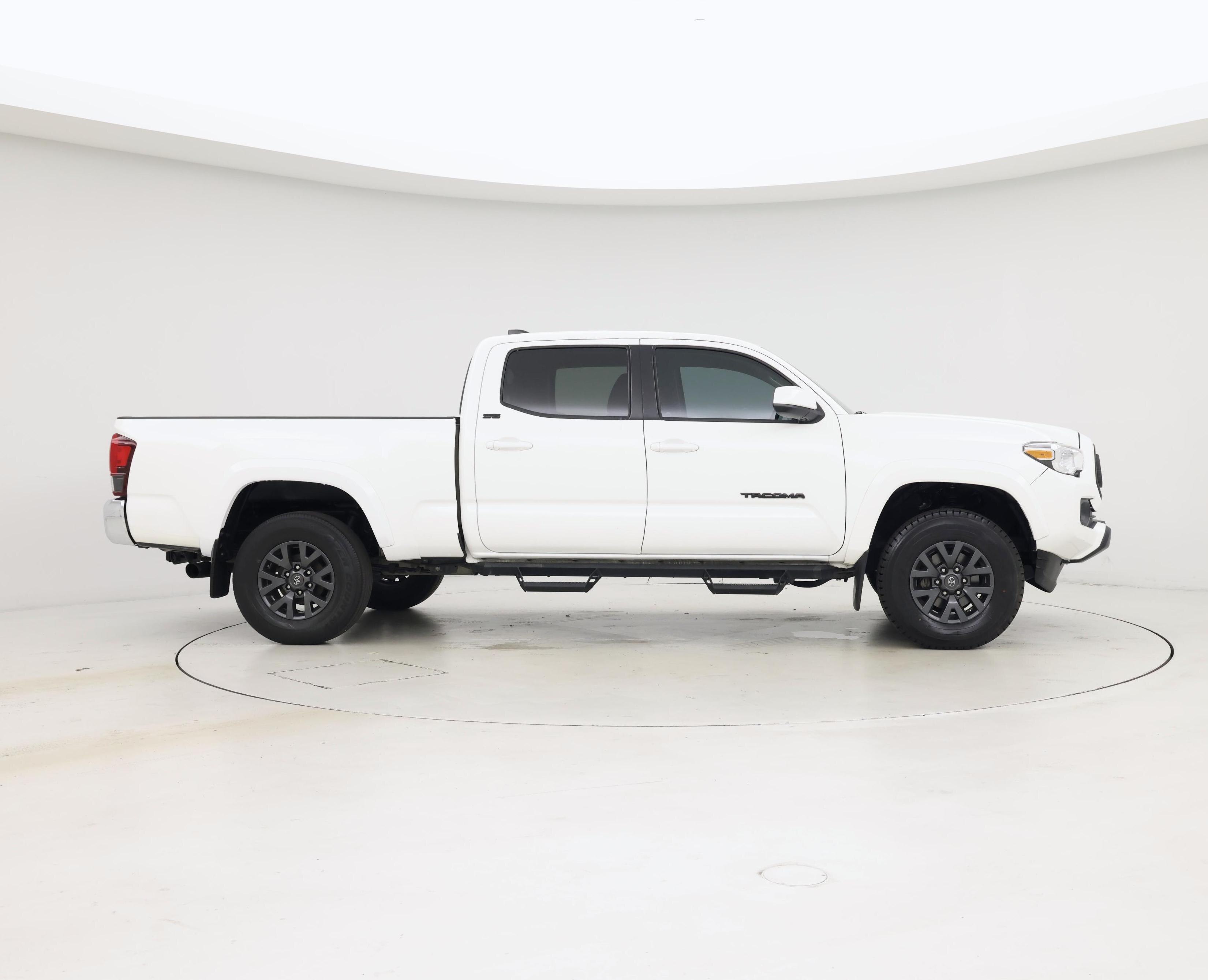 Thumbnail: 2021 Toyota Tacoma - 7